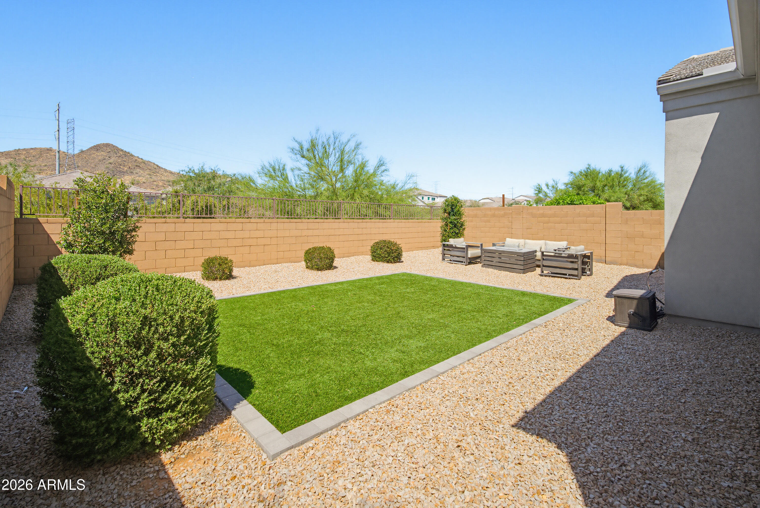2120 E PARK VIEW Lane