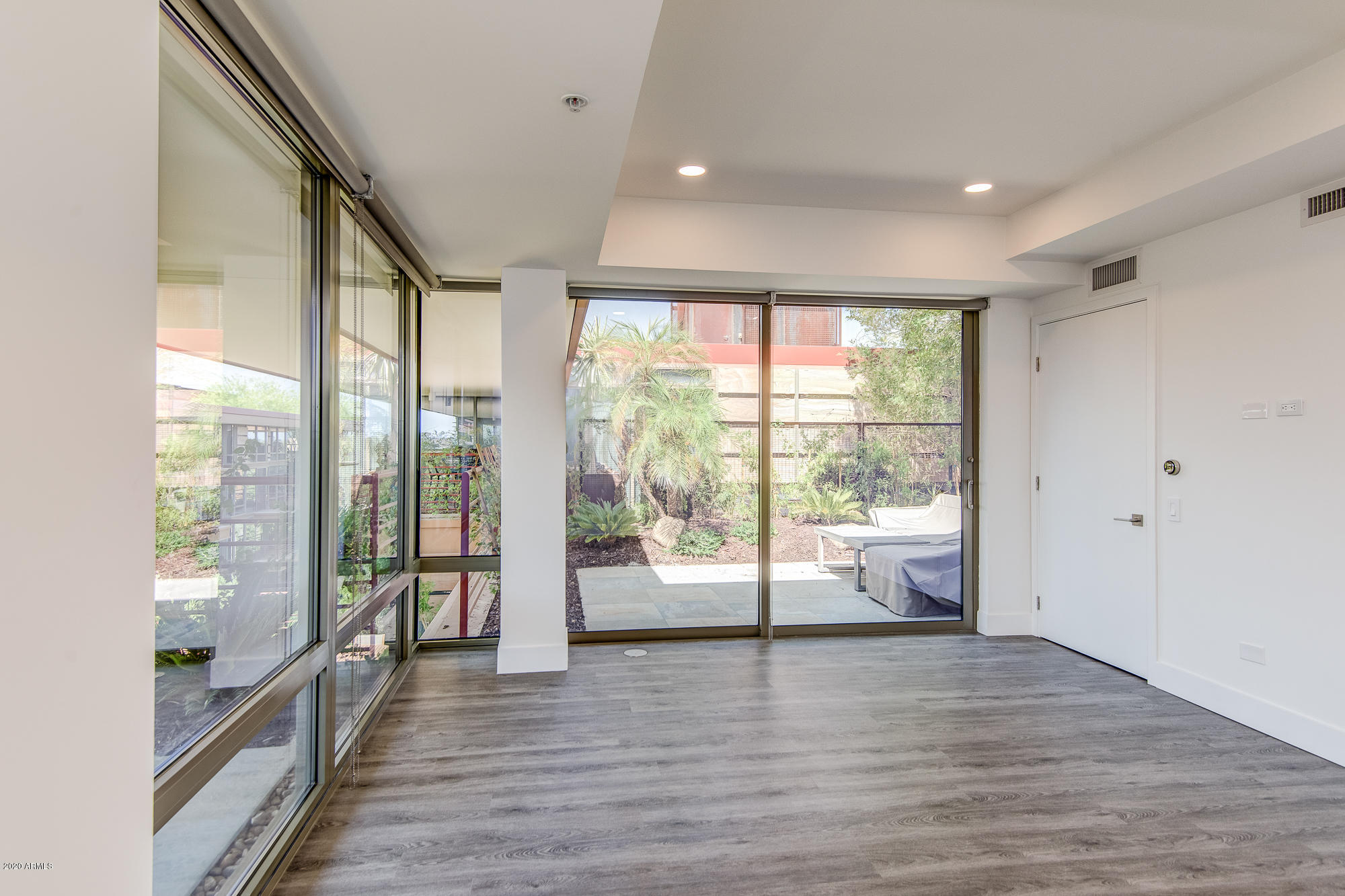 7137 E RANCHO VISTA Drive 7008