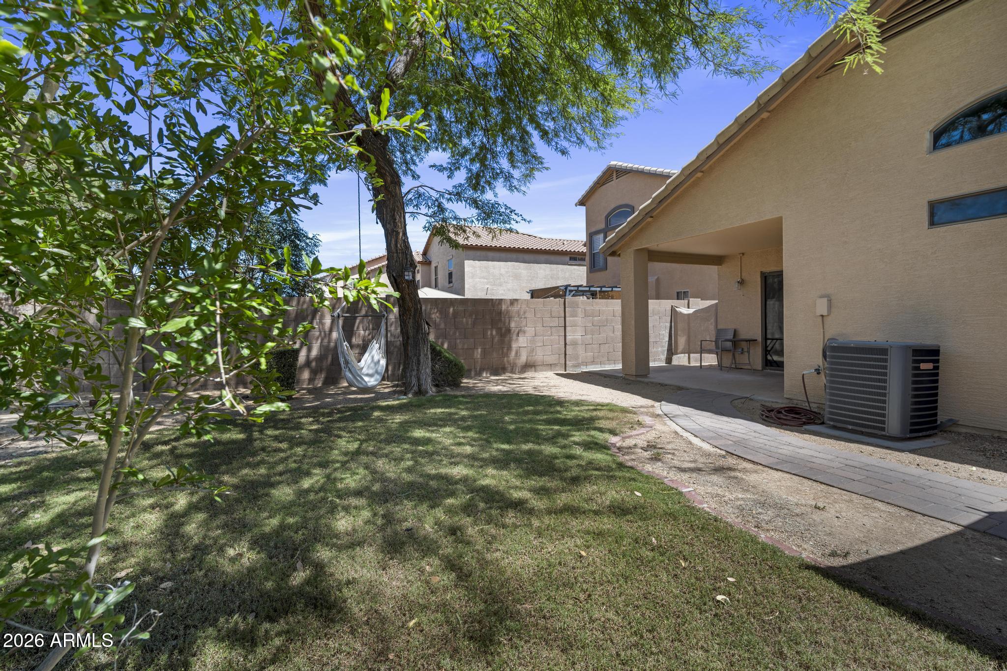 2520 W OBERLIN Way