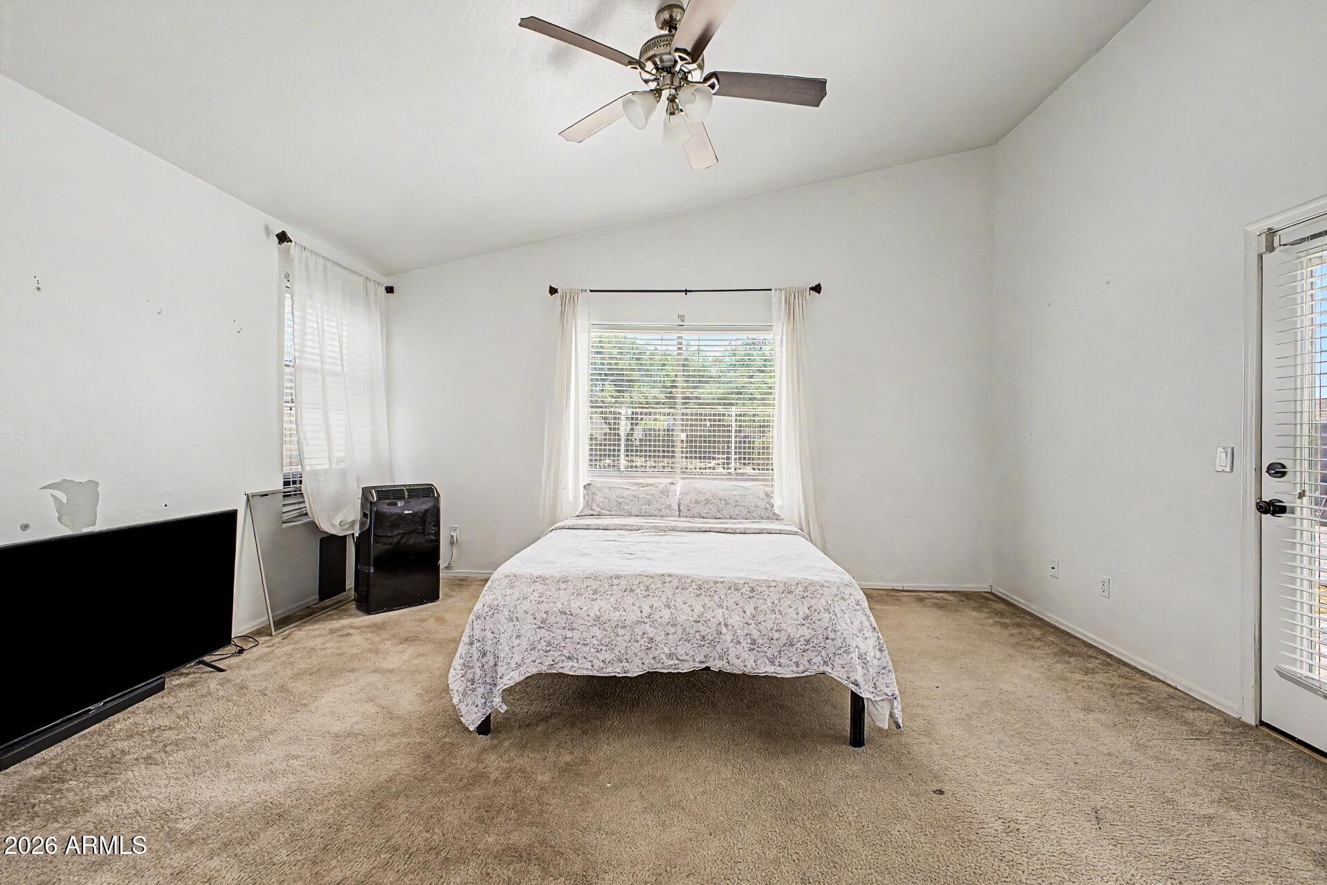 517 N 105TH Place