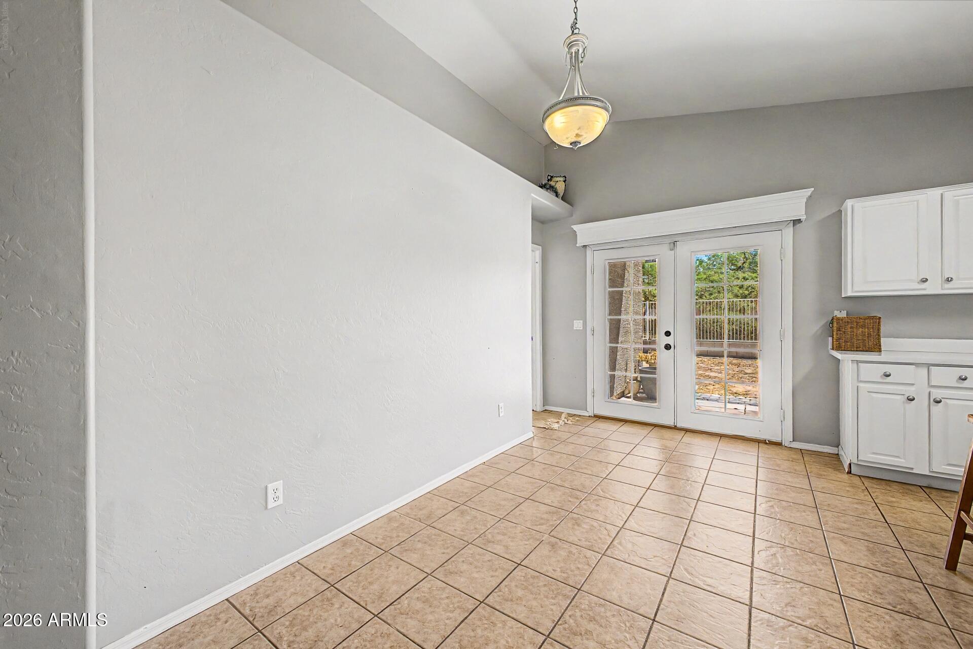 517 N 105TH Place
