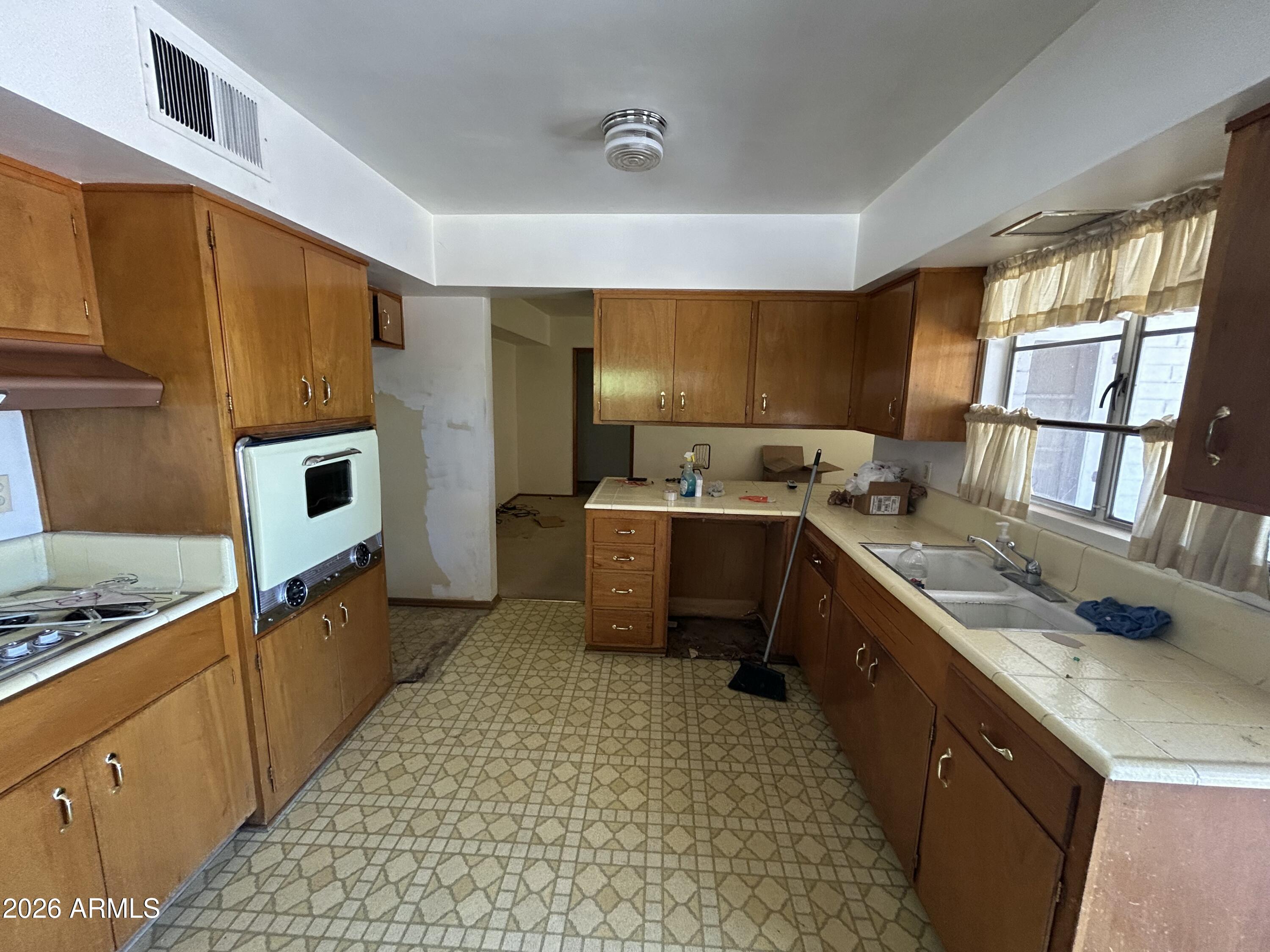 5031 N 69TH Place