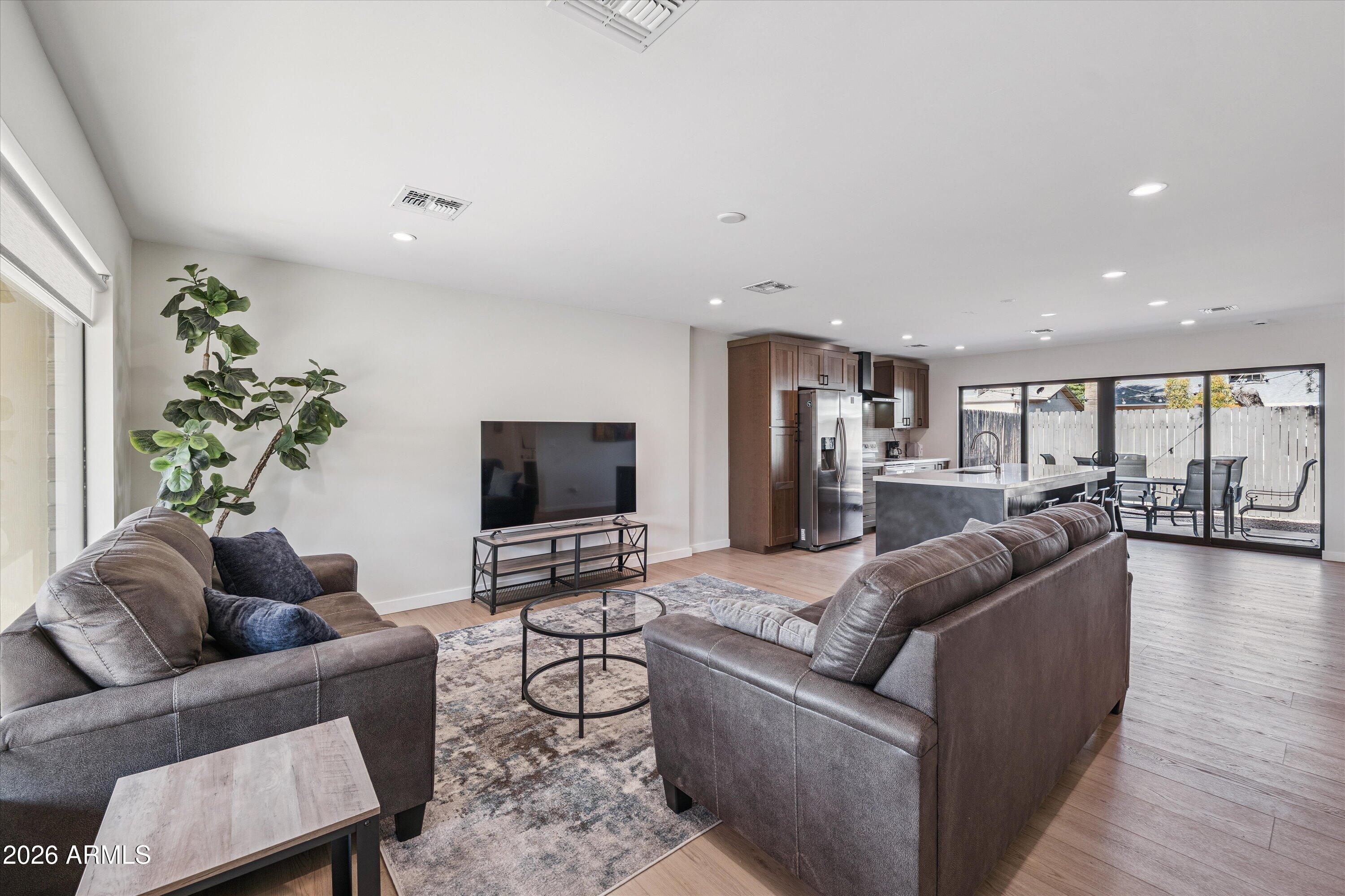 1726 N 74TH Place