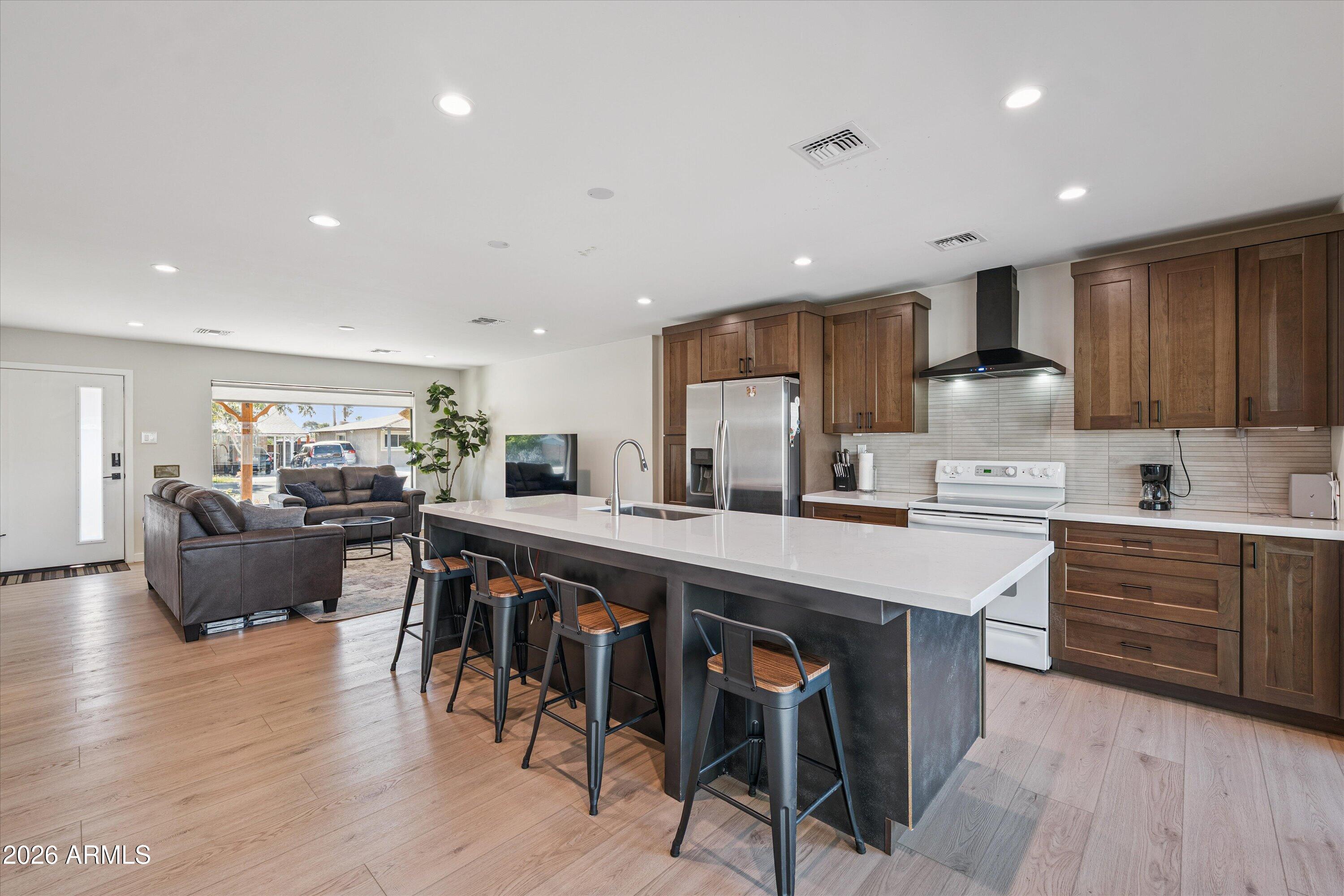 1726 N 74TH Place