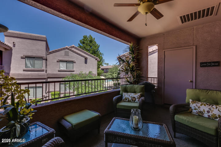 9455 E RAINTREE Drive 2039