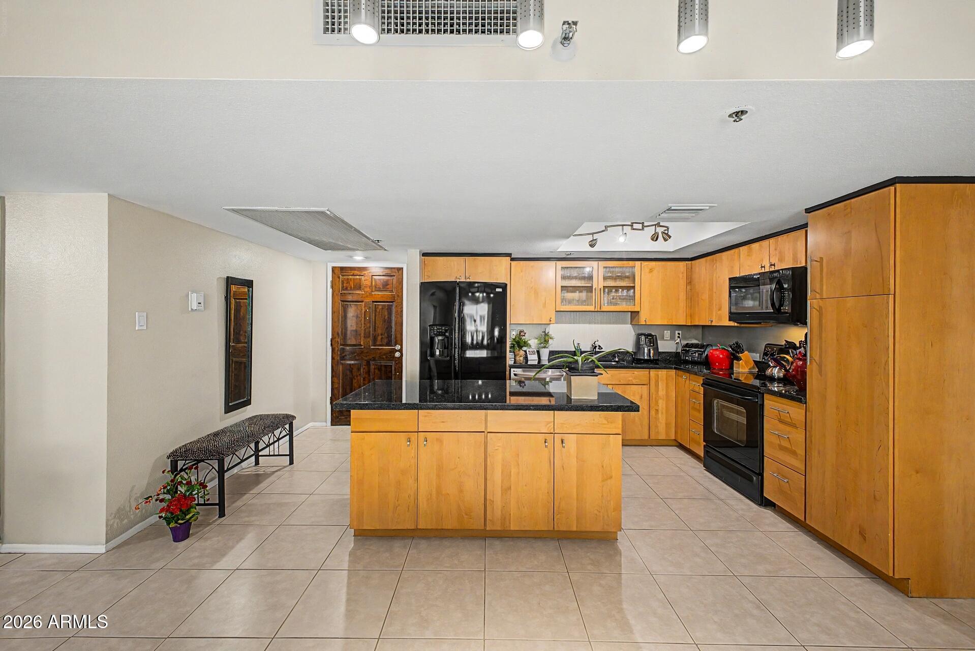 7860 E CAMELBACK Road 309