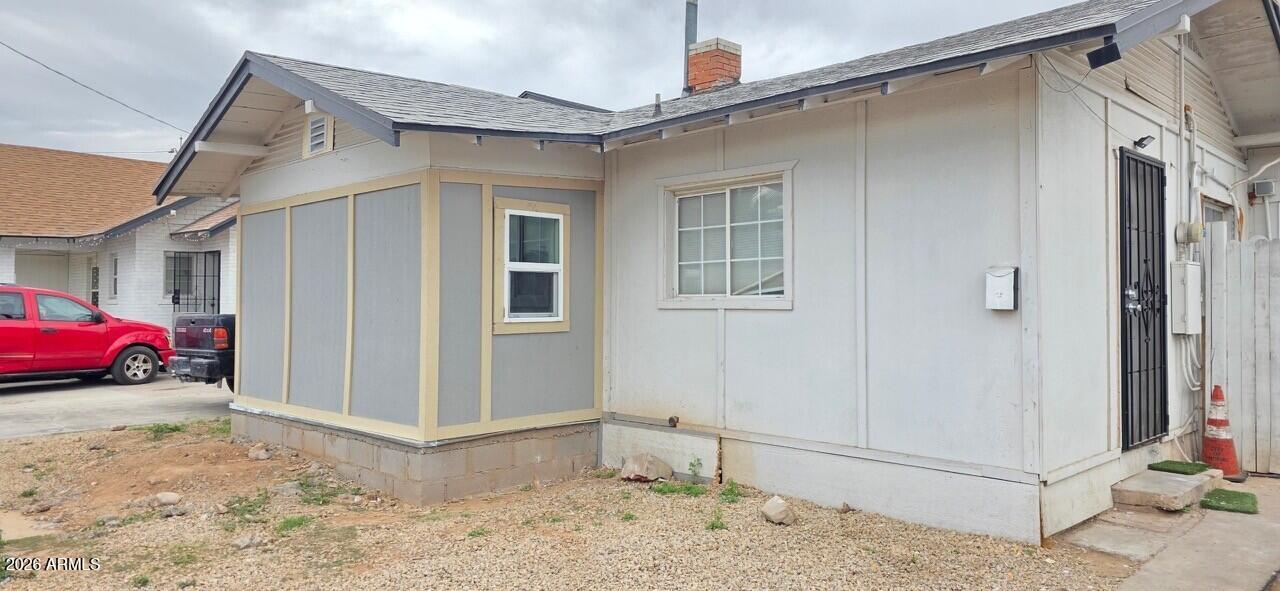 2002 W JEFFERSON Street