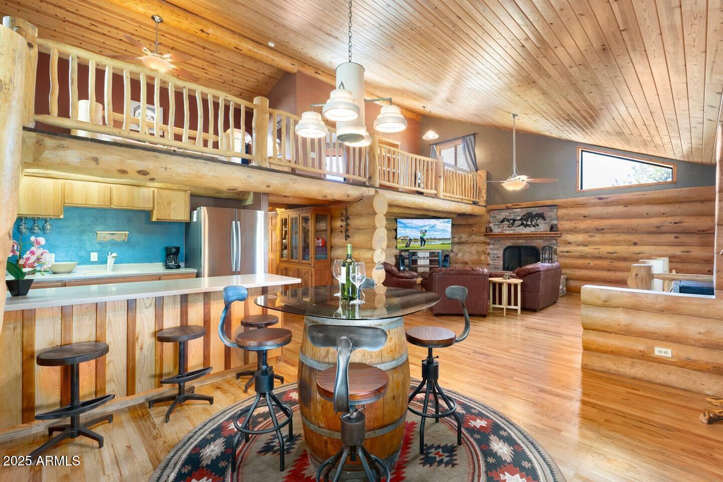 1190 W COUGAR Lane