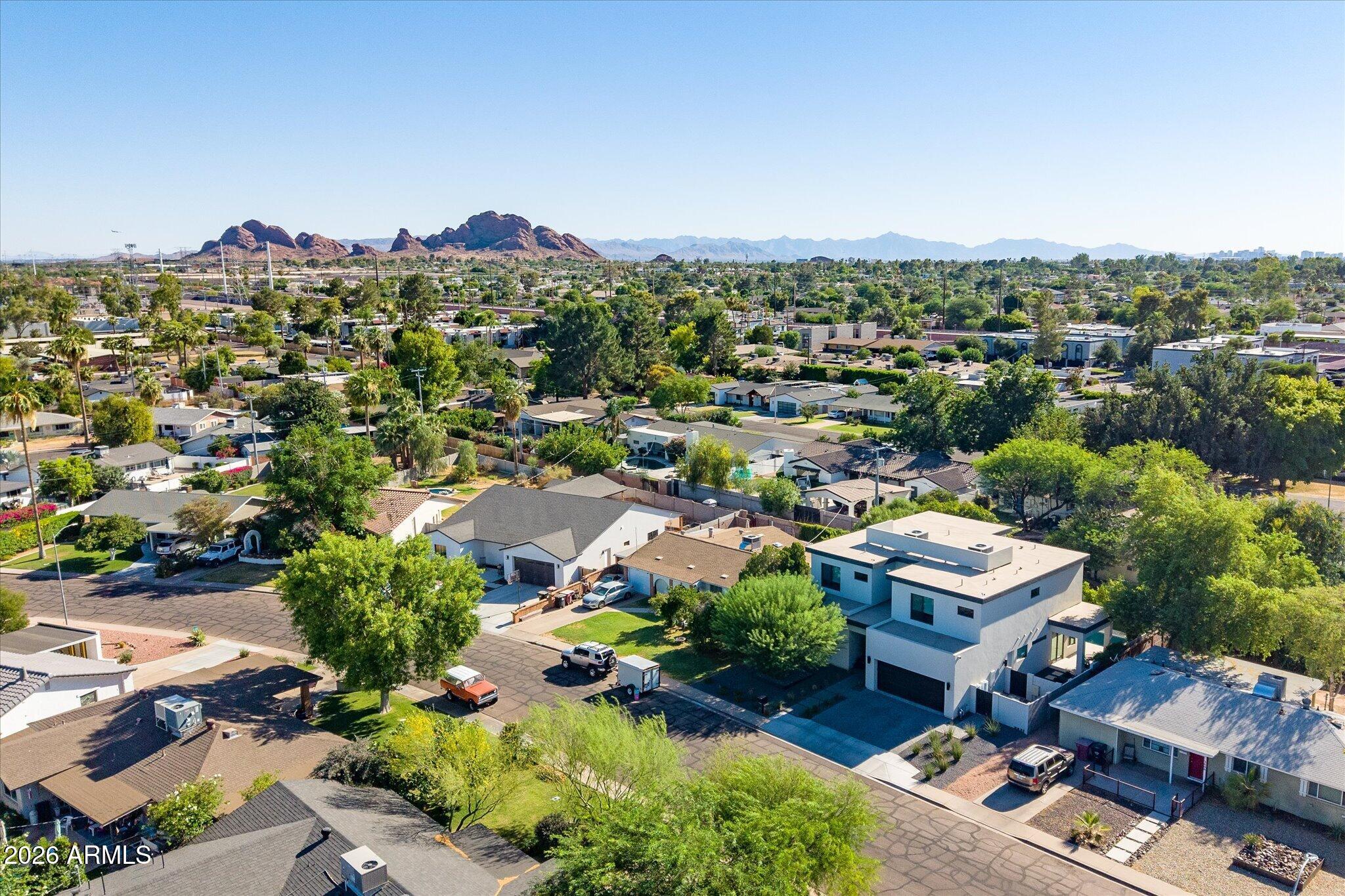 3602 N NAVAJO Trail