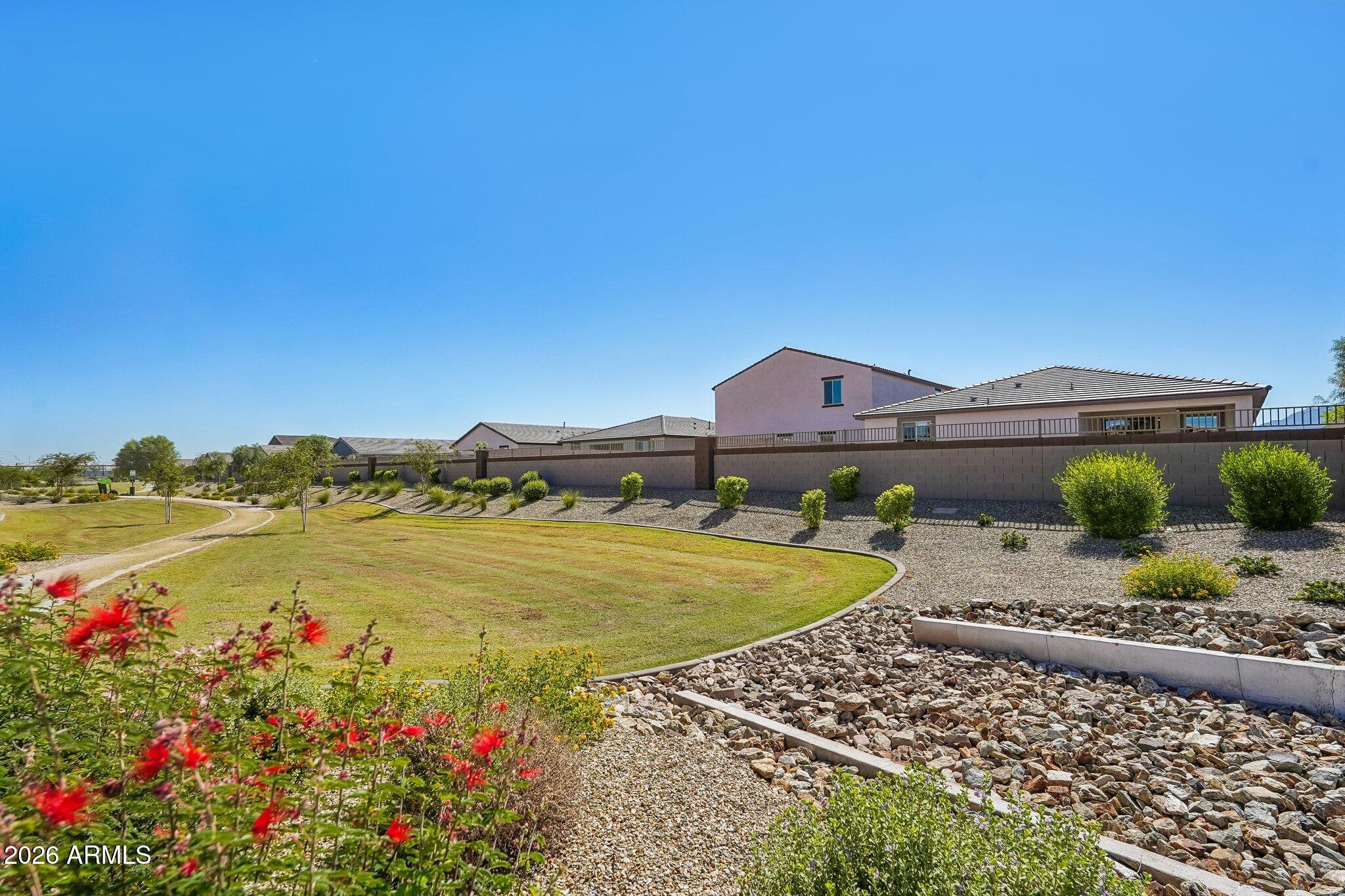 9644 W TAMARISK Avenue