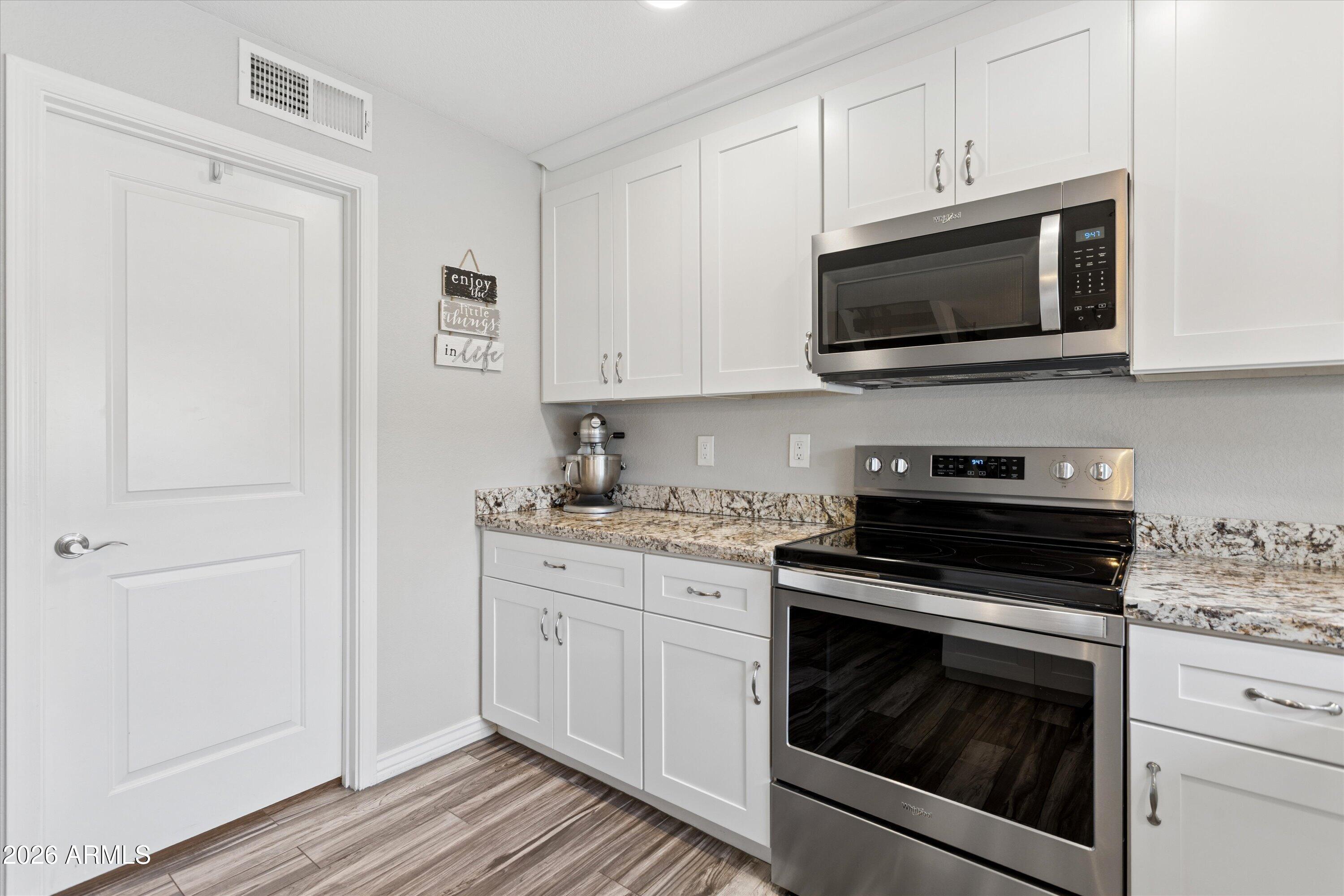 5143 N GRANITE REEF Road