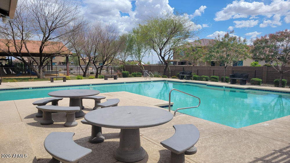 18249 W AVENIDA DEL SOL