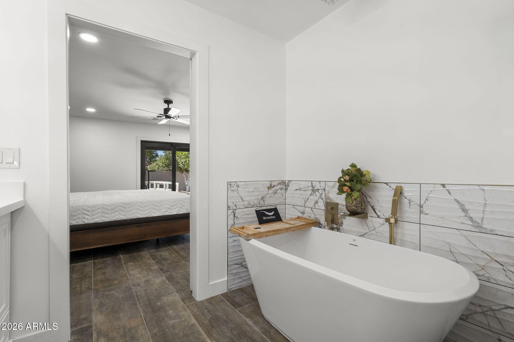 8437 E VIA DE ENCANTO