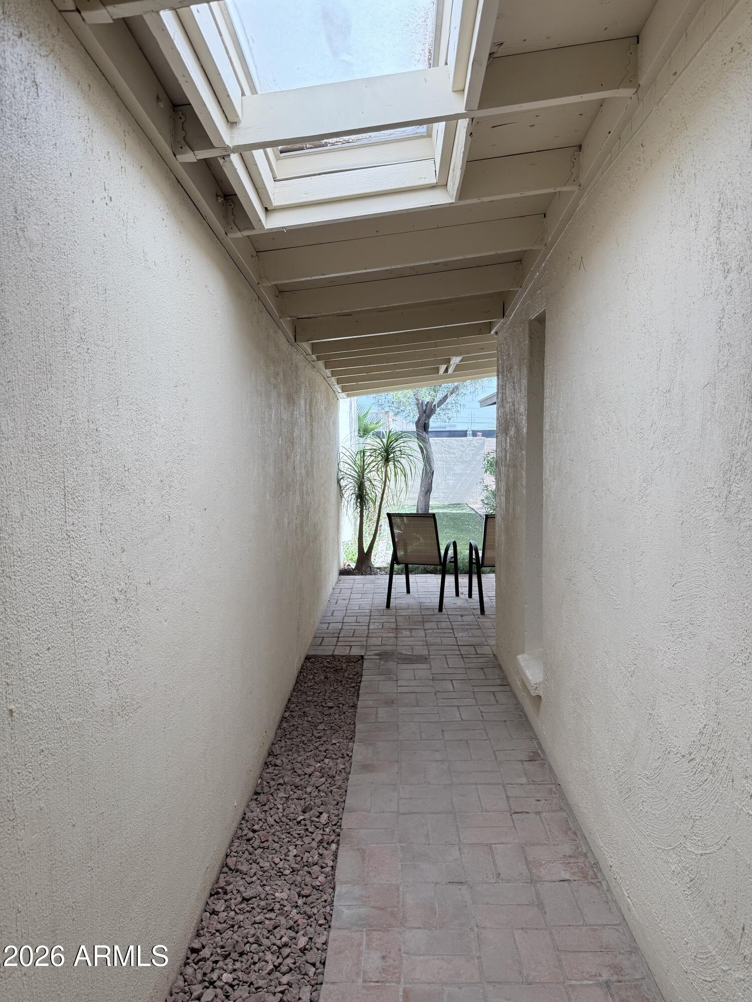 312 W LAGUNA Drive