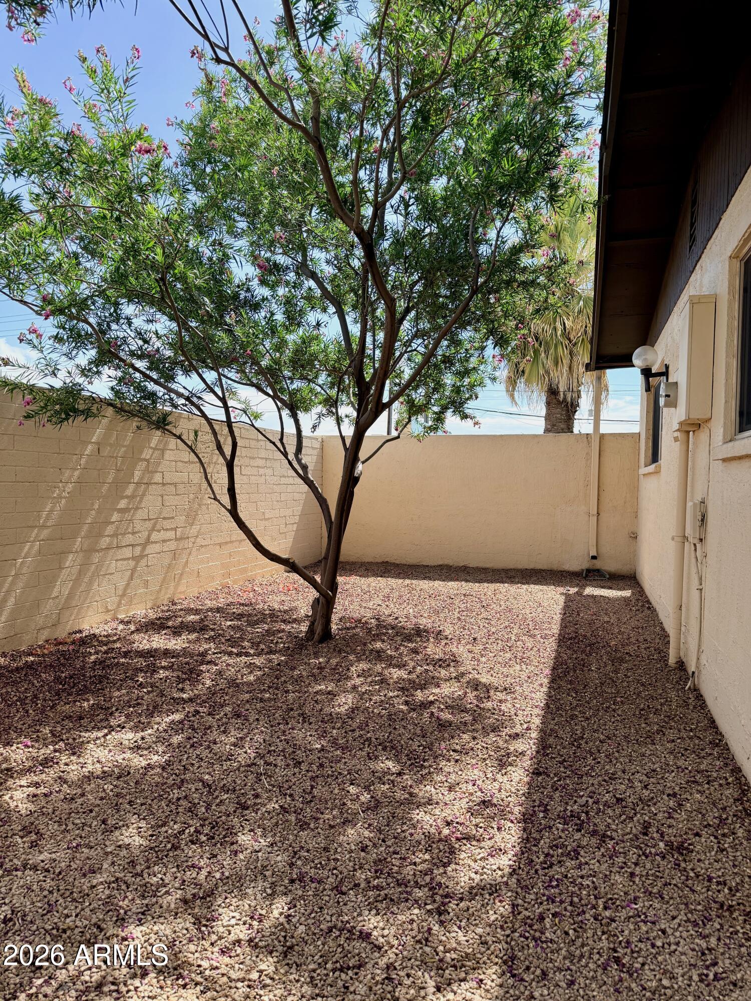 312 W LAGUNA Drive