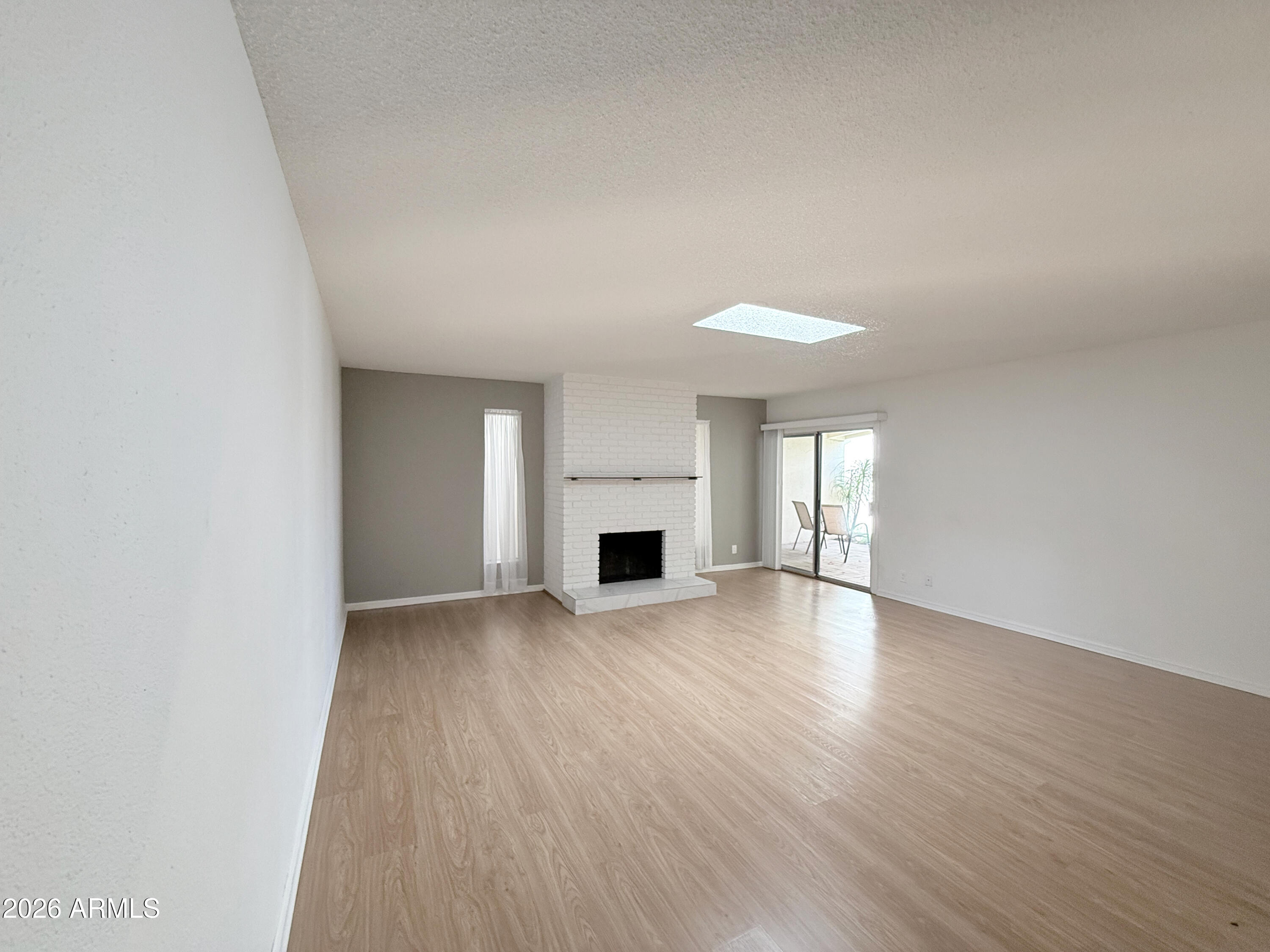 312 W LAGUNA Drive