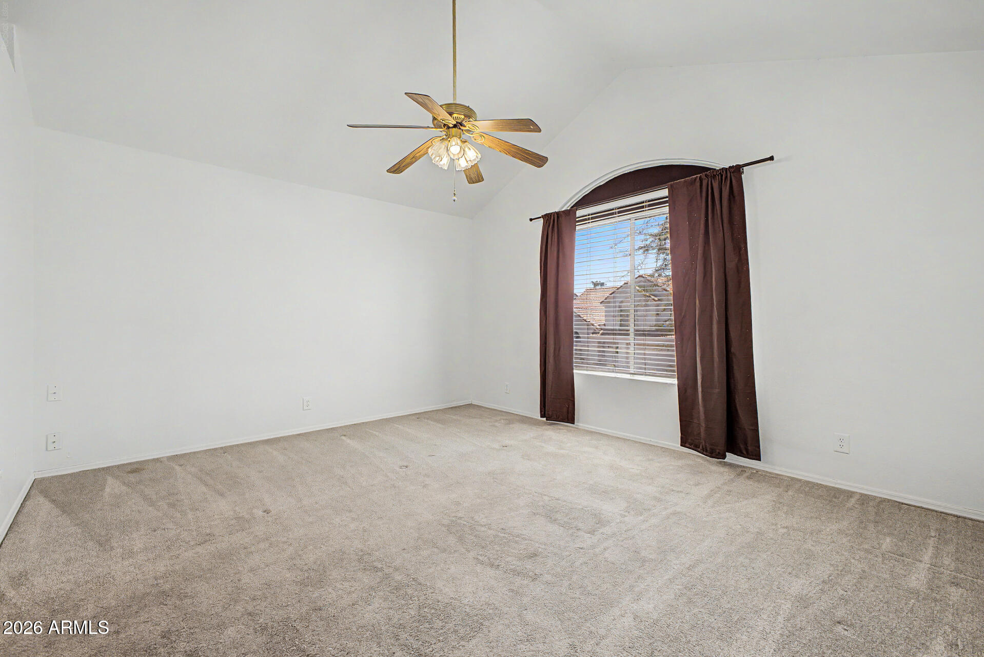 822 W BRADFORD Drive