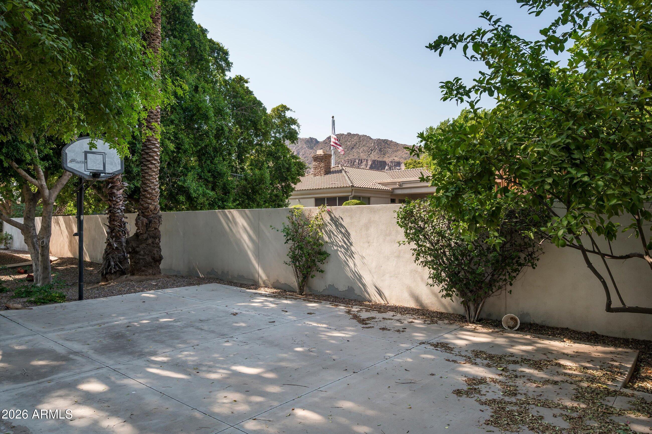 6243 E CAMELBACK Road