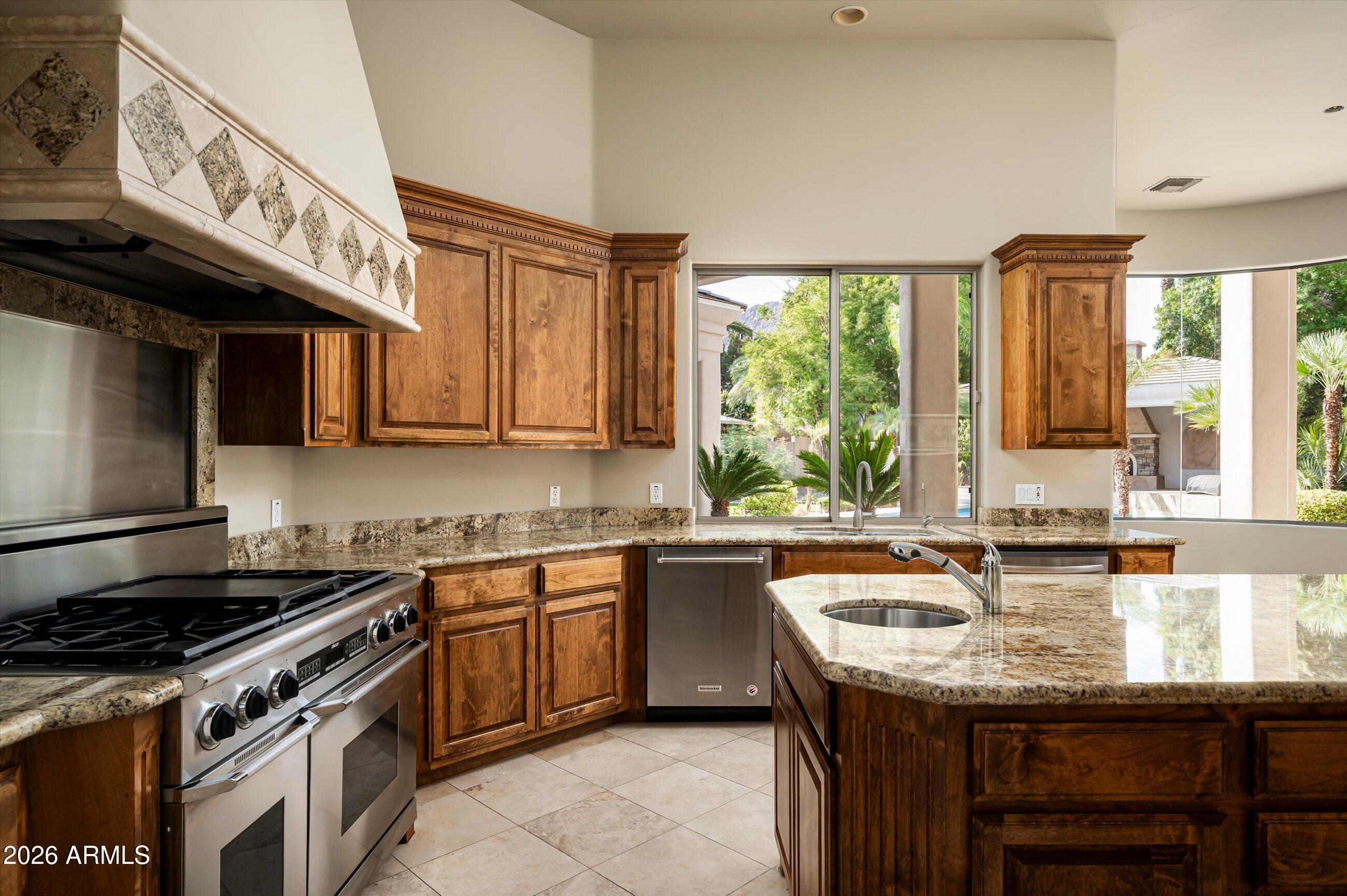 6243 E CAMELBACK Road