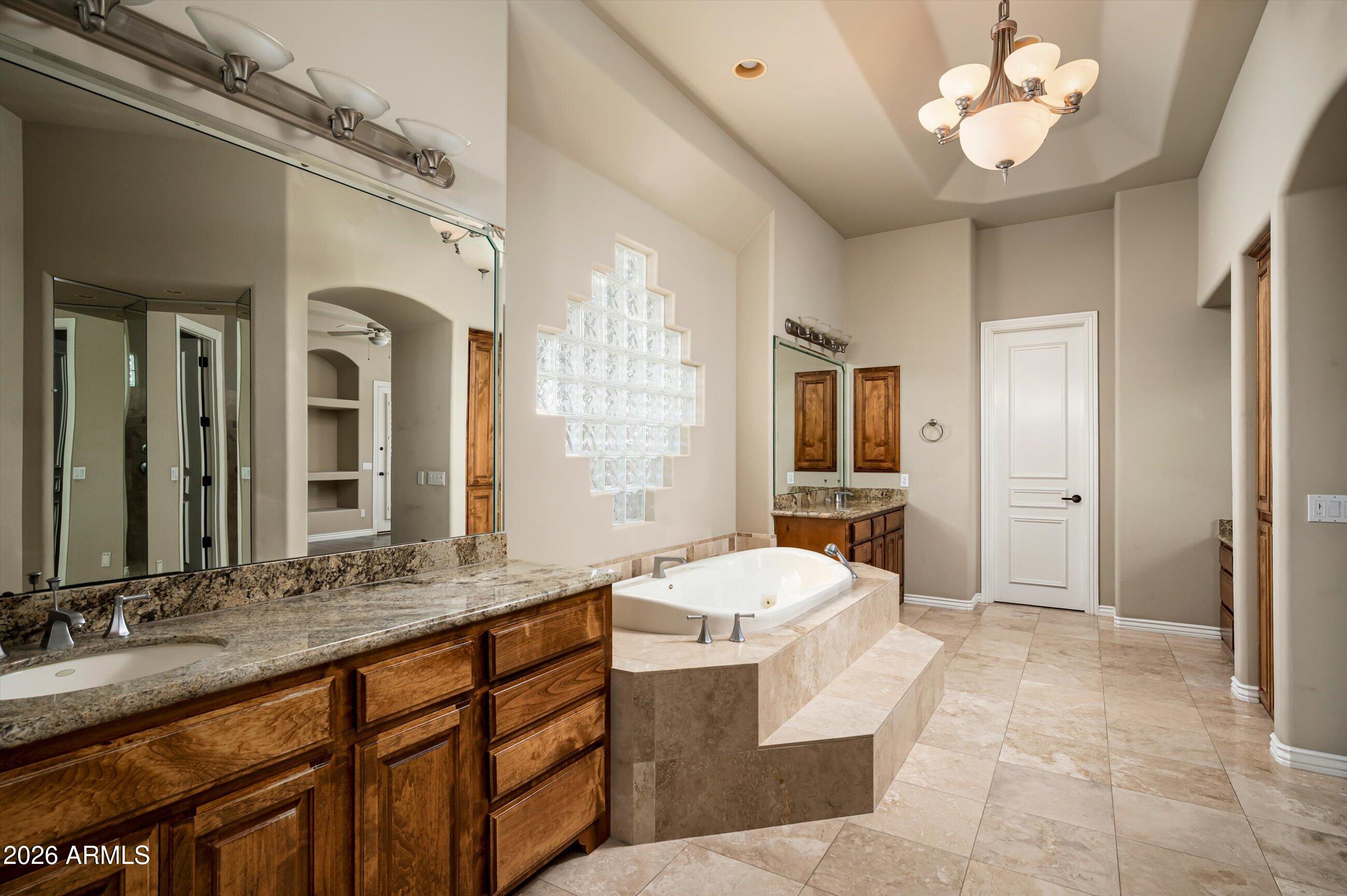 6243 E CAMELBACK Road