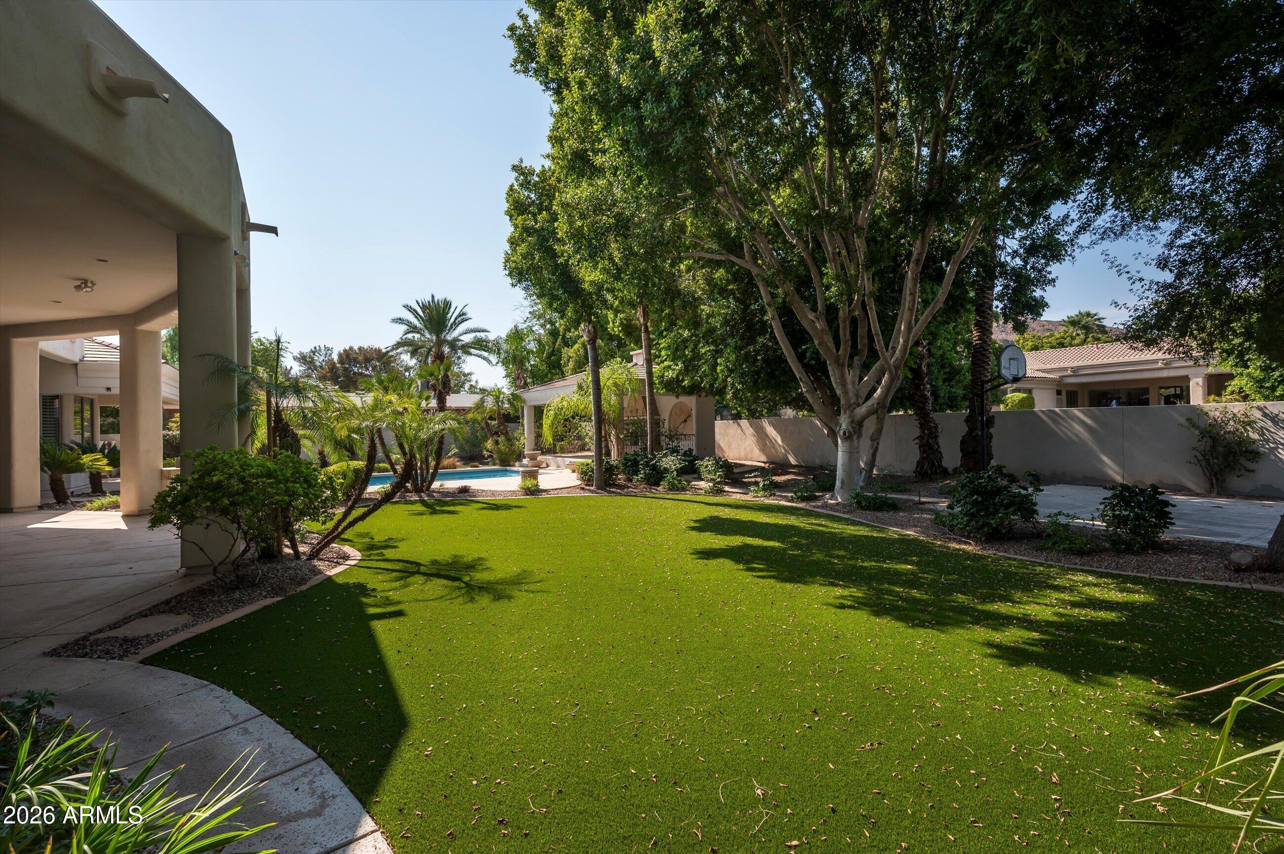 6243 E CAMELBACK Road