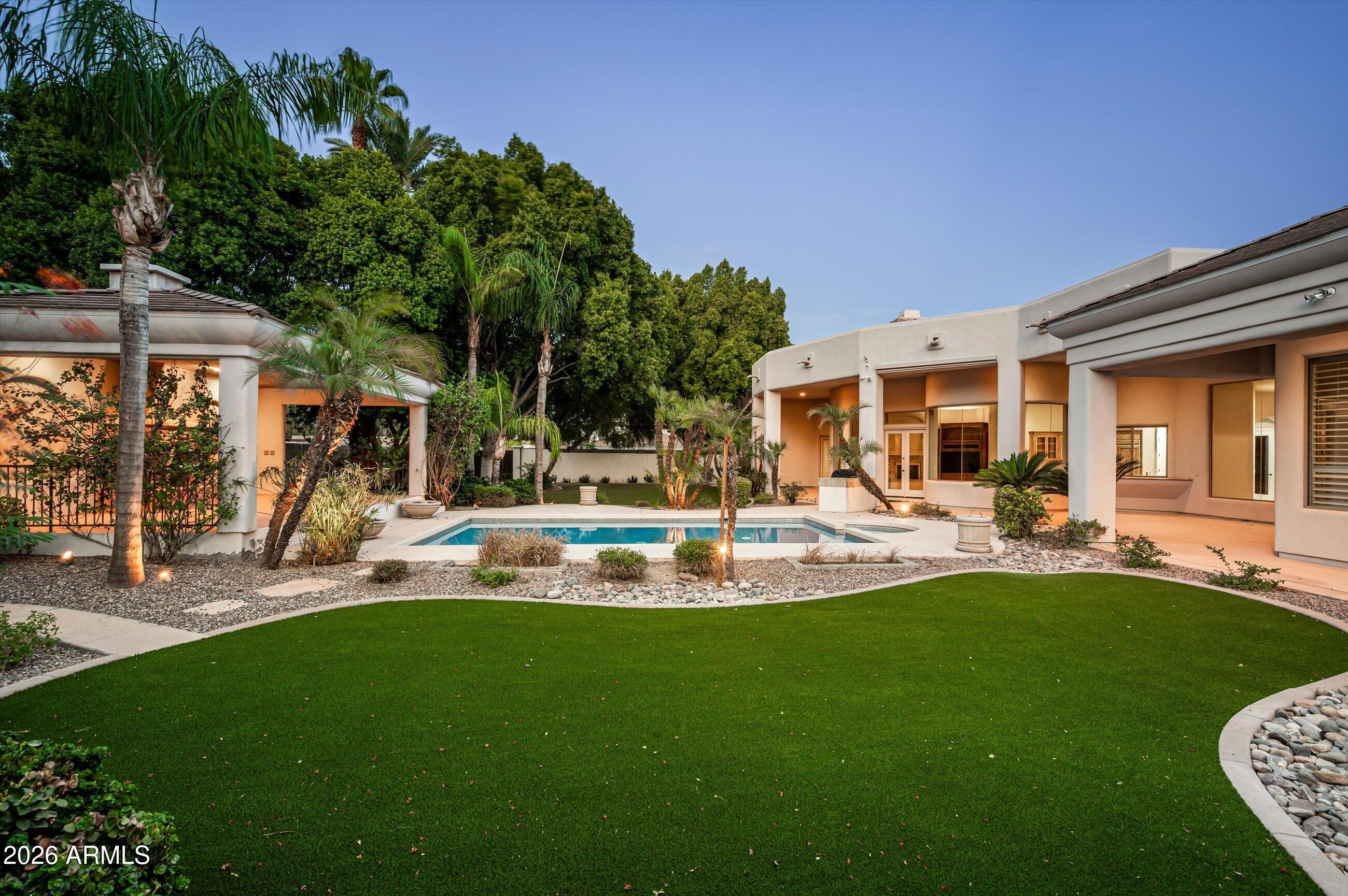 6243 E CAMELBACK Road