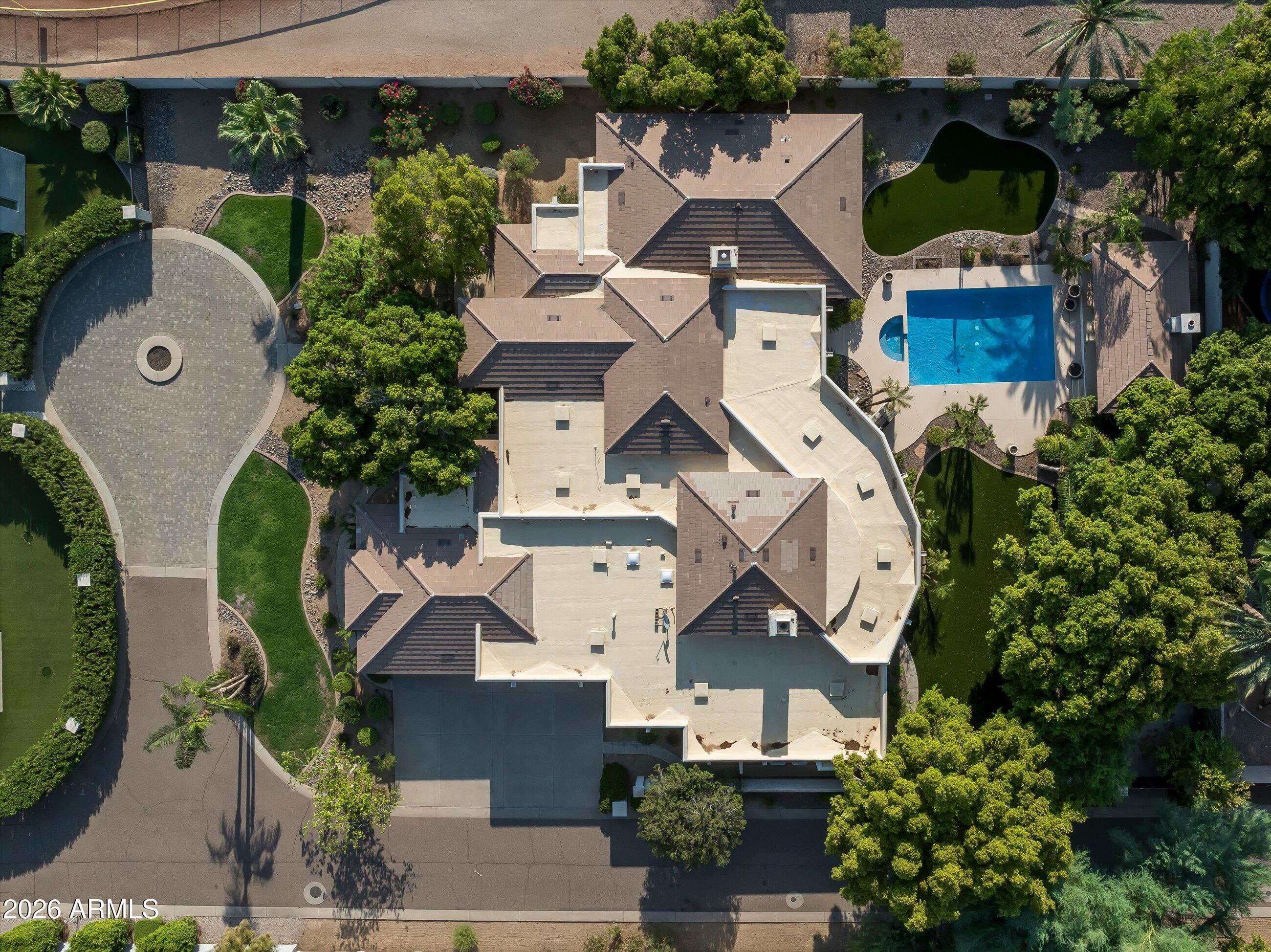 6243 E CAMELBACK Road