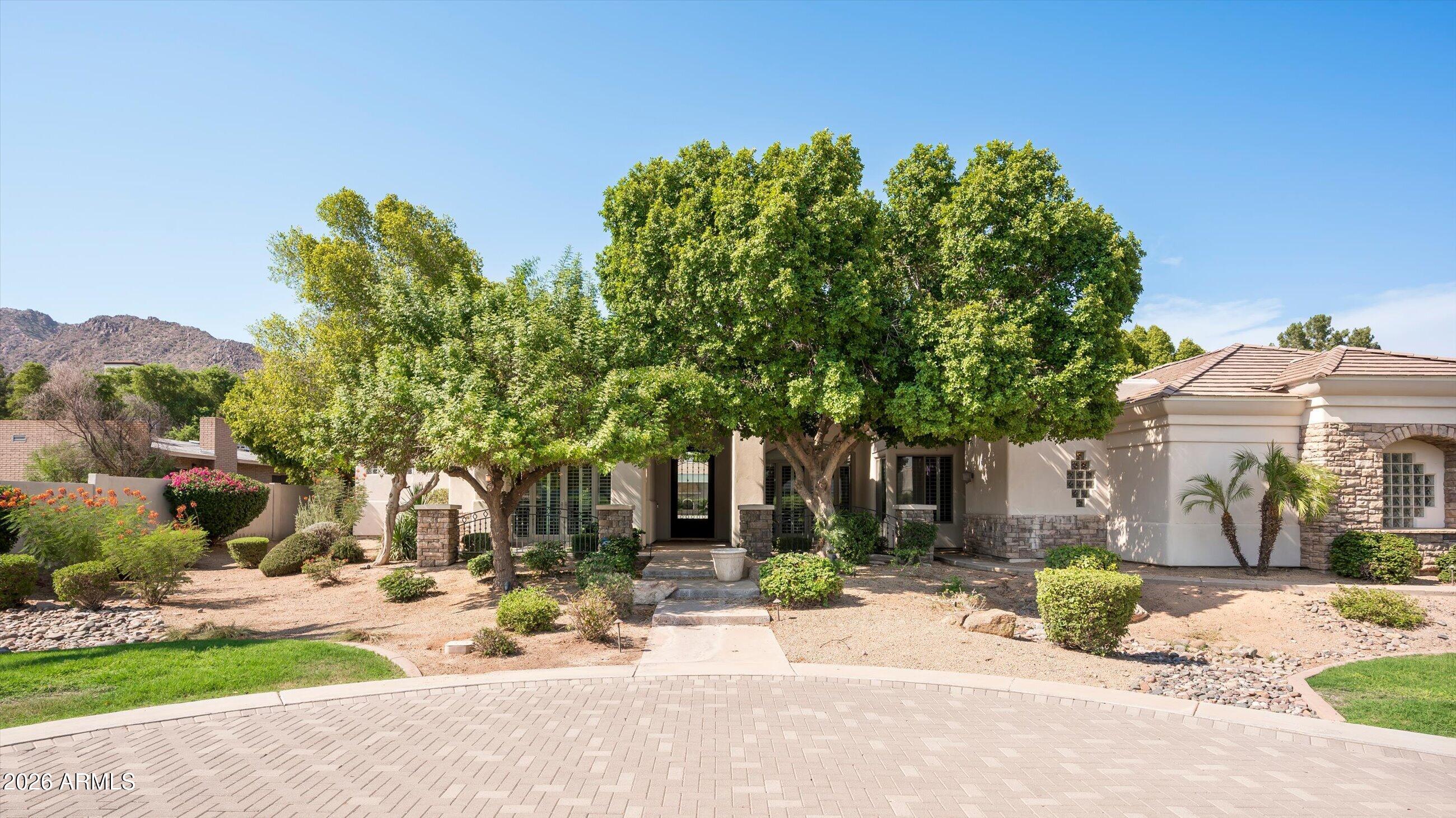 6243 E CAMELBACK Road