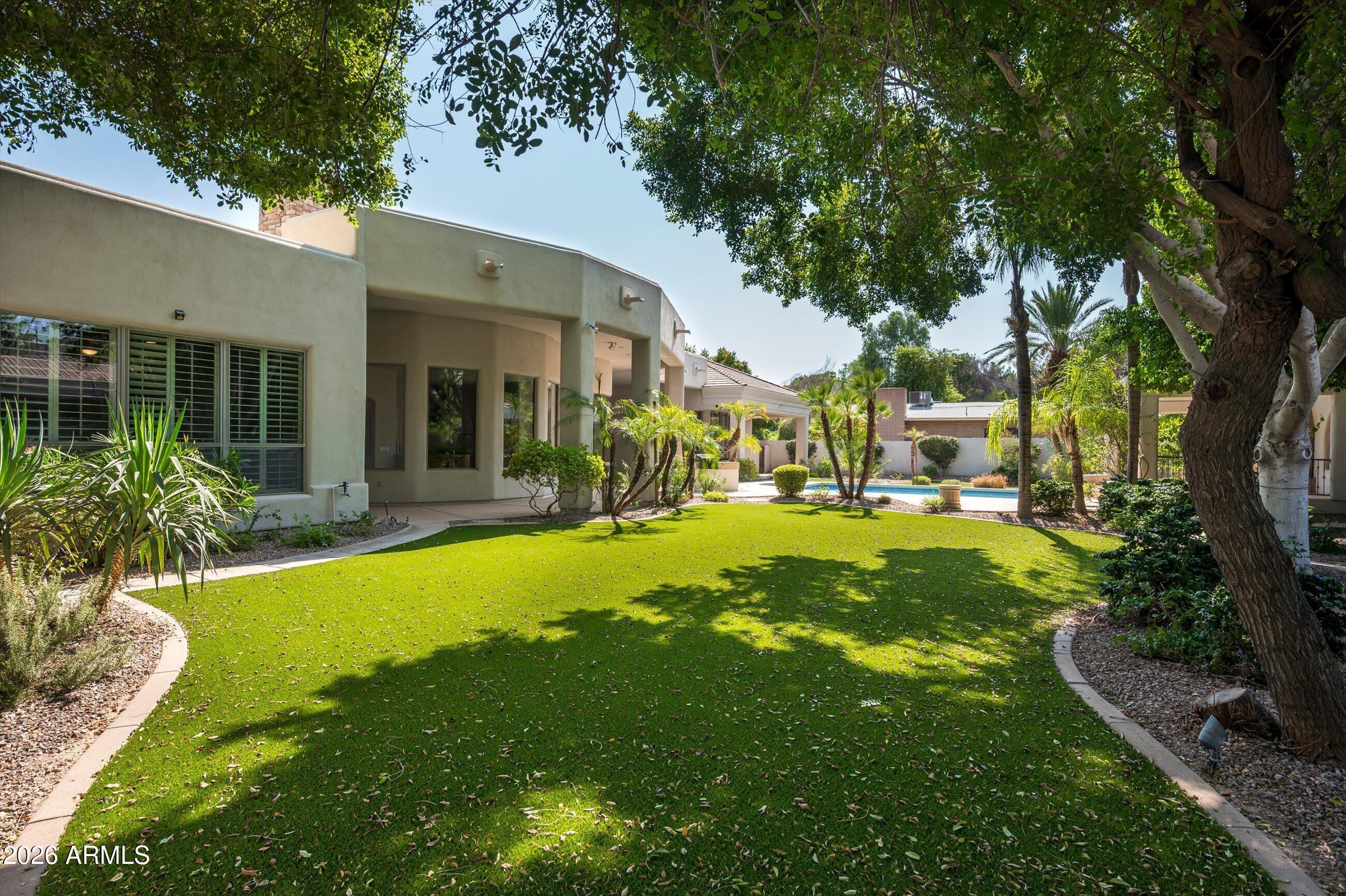 6243 E CAMELBACK Road