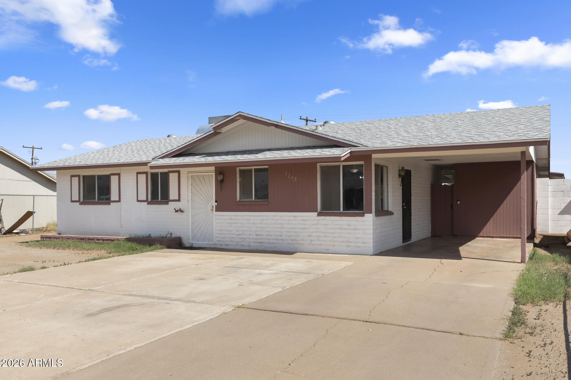 2242 E CHIPMAN Road
