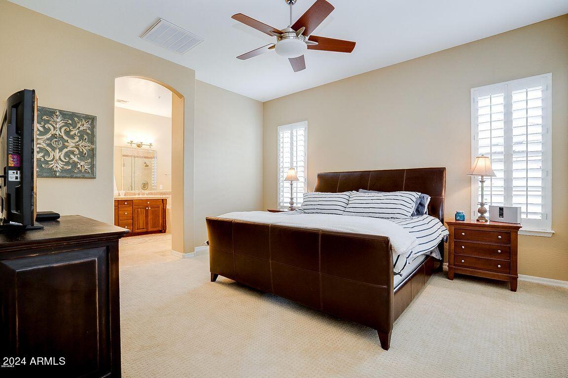 9221 E Desert View