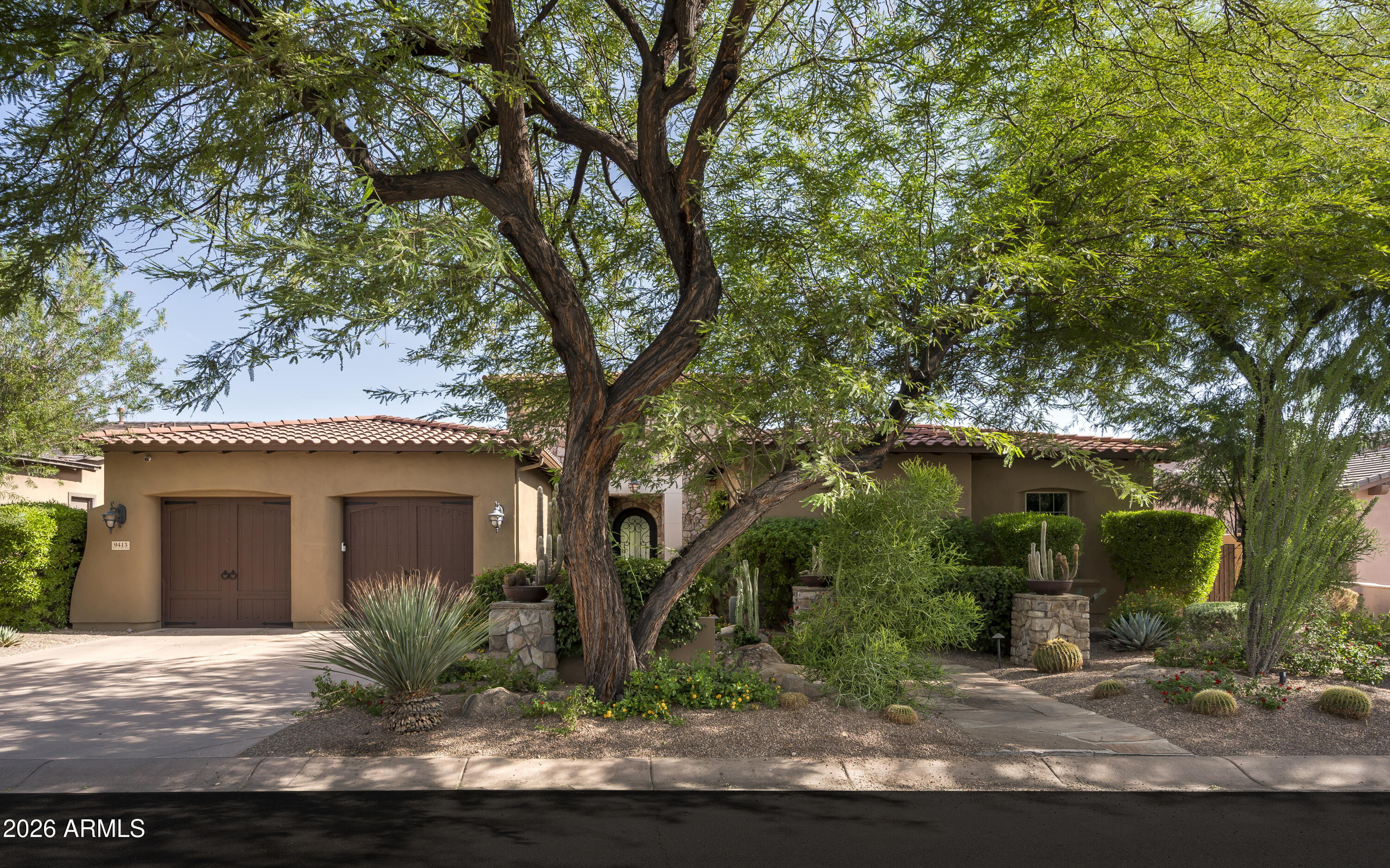 9413 E DESERT VILLAGE Drive