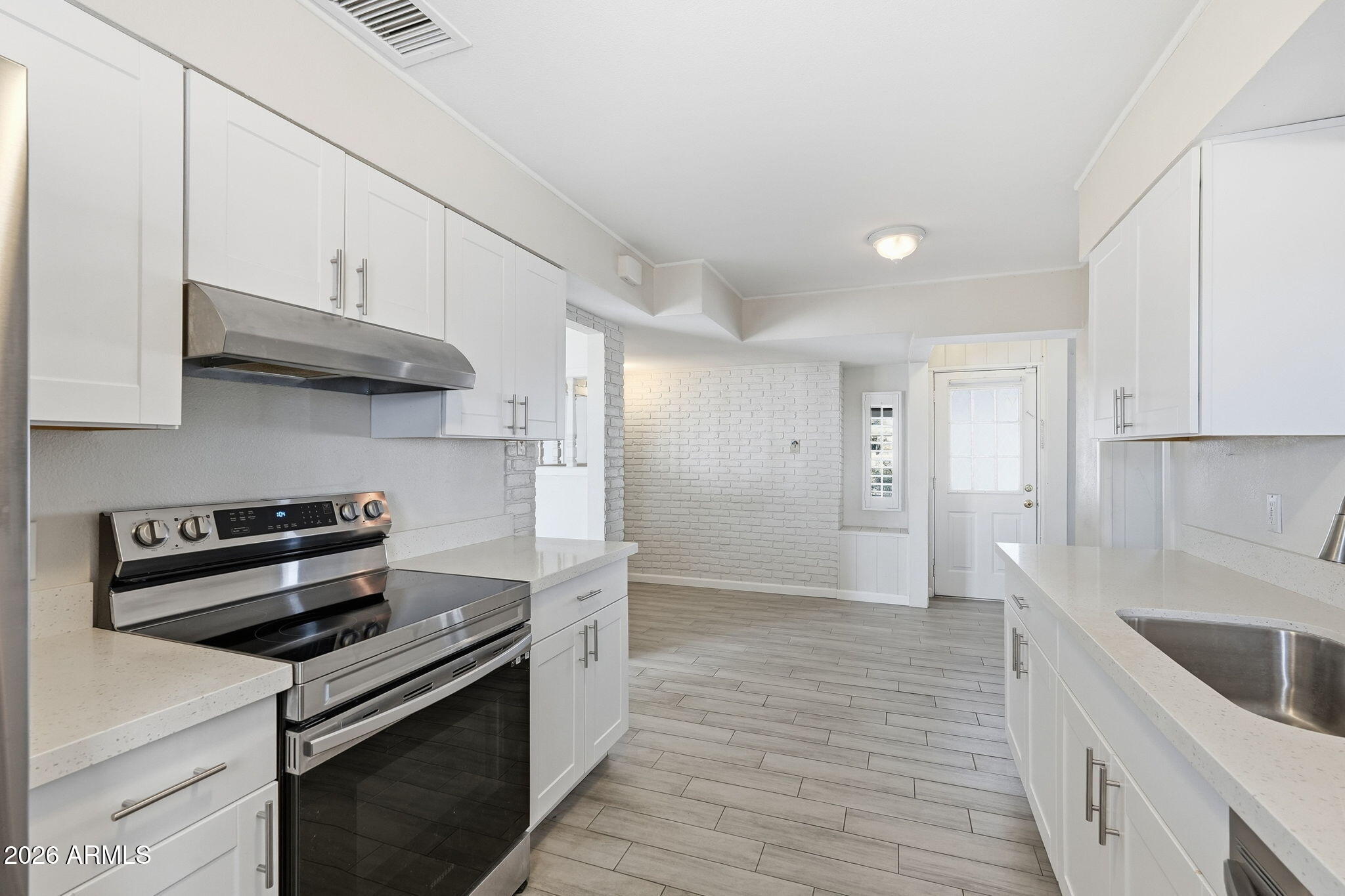 2401 N 66TH Street