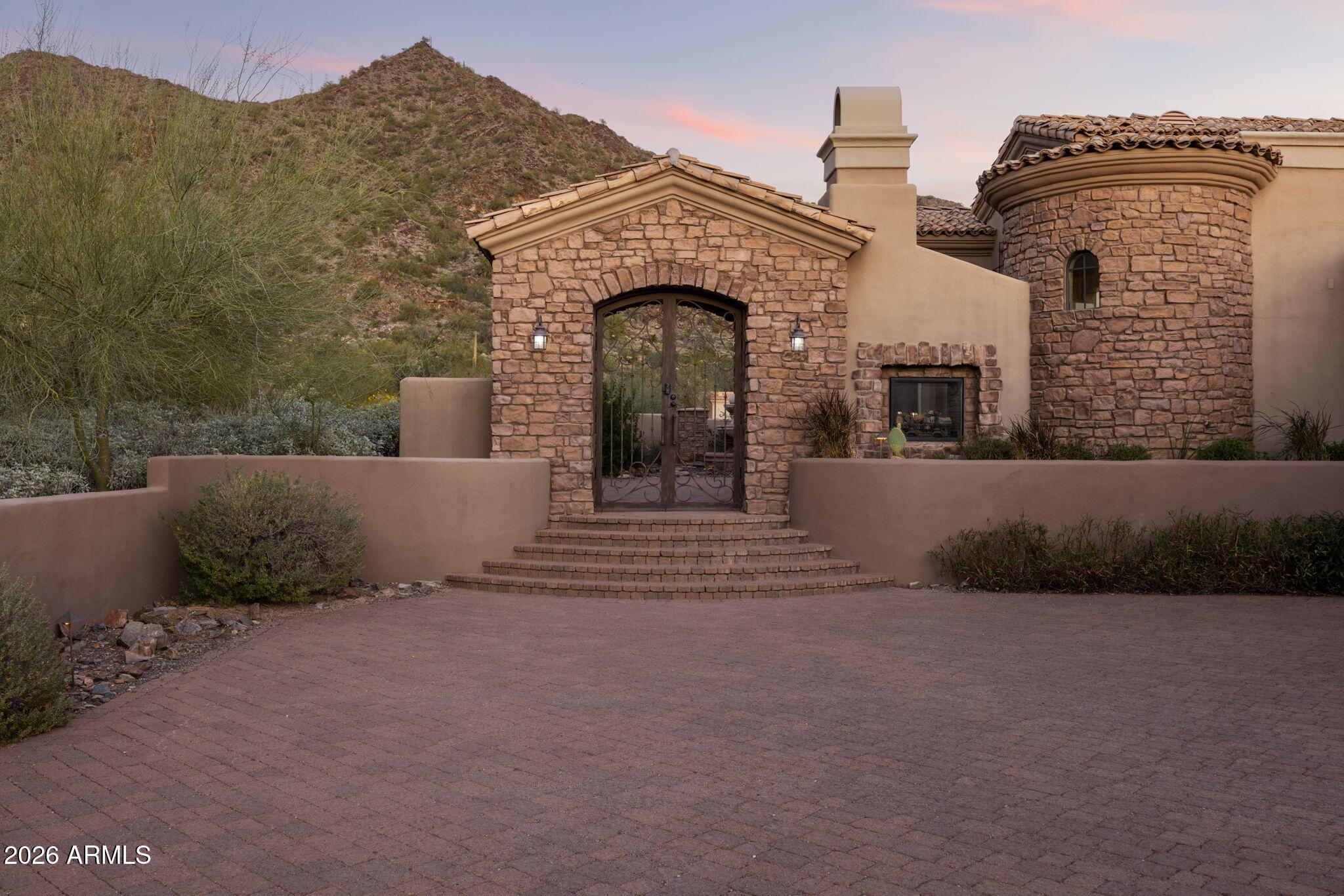11475 E PARADISE Lane