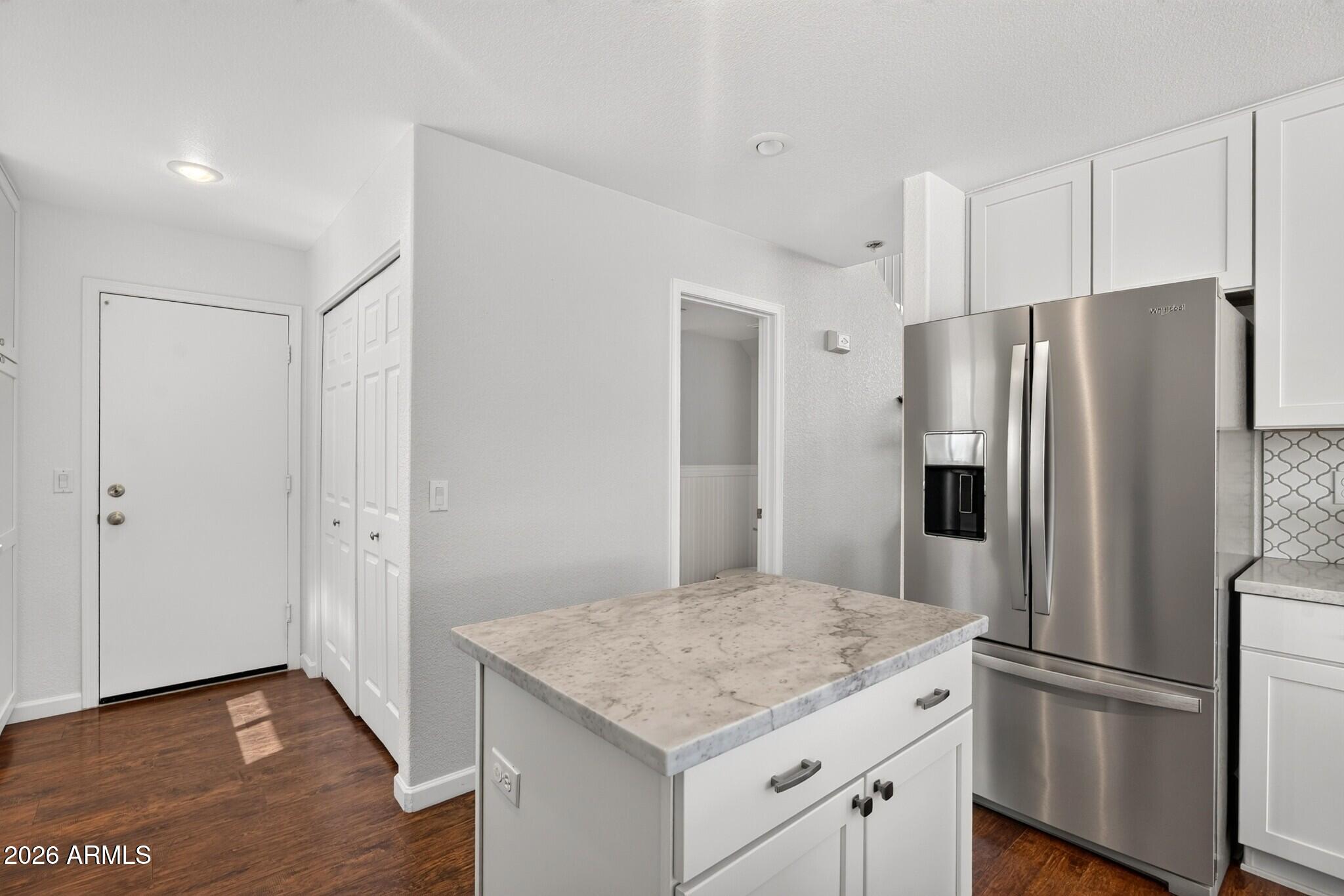 1885 W RAVEN Drive