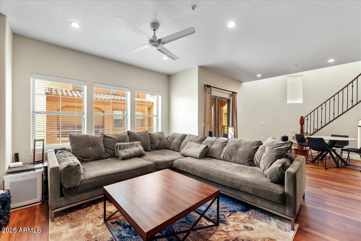 3935 E ROUGH RIDER Road 1016