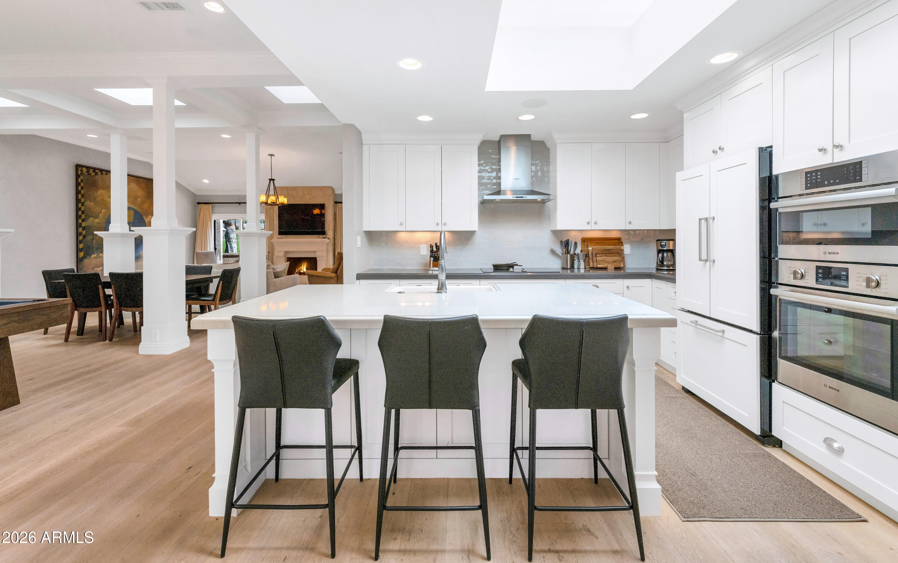 2626 E ARIZONA BILTMORE Circle 17