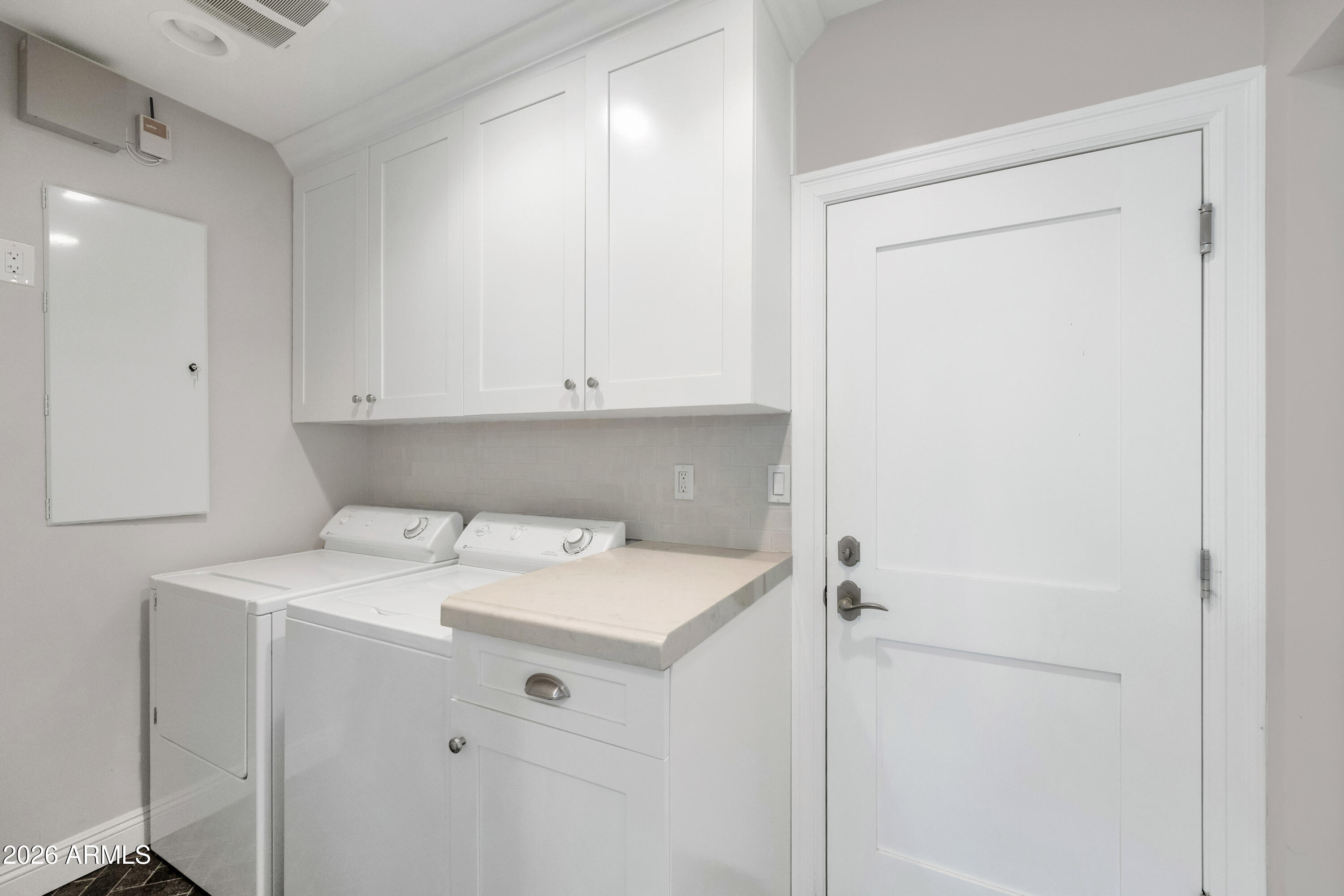 2626 E ARIZONA BILTMORE Circle 17