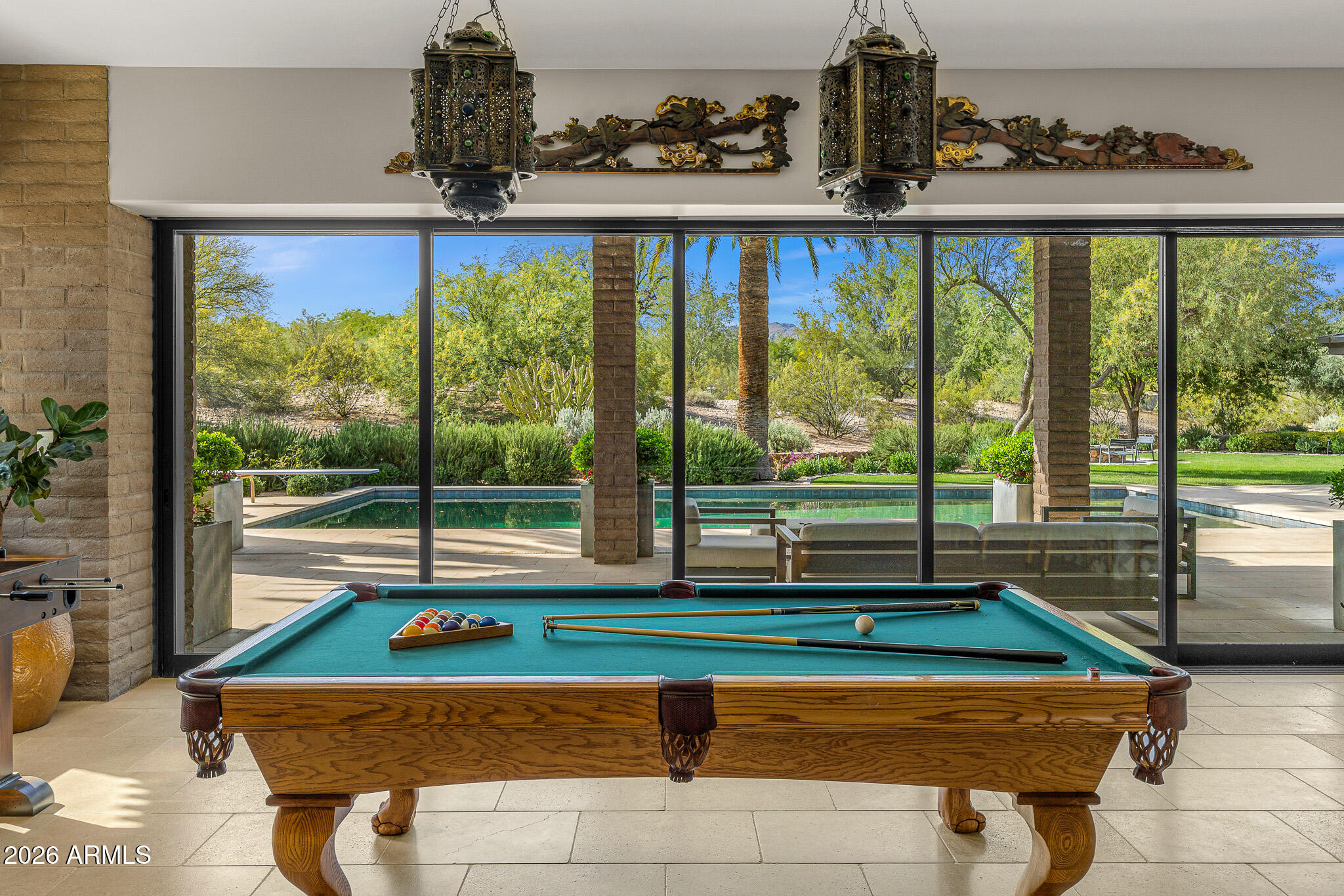 5721 N CASA BLANCA Drive