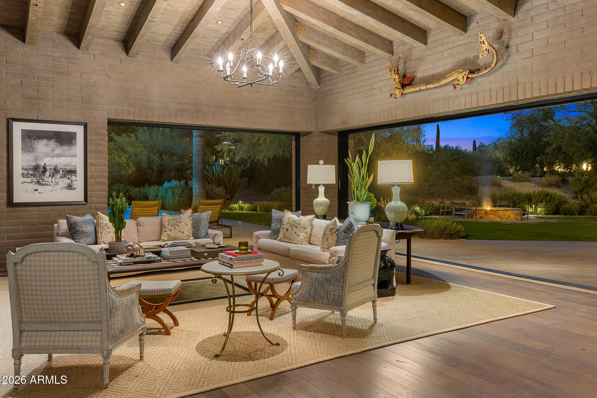 5721 N CASA BLANCA Drive