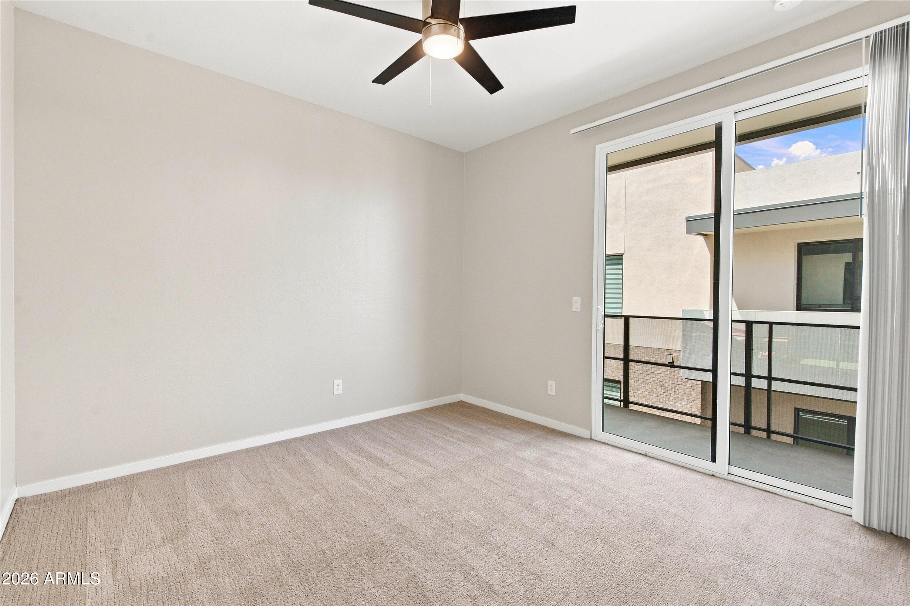 901 S Smith Road 1060