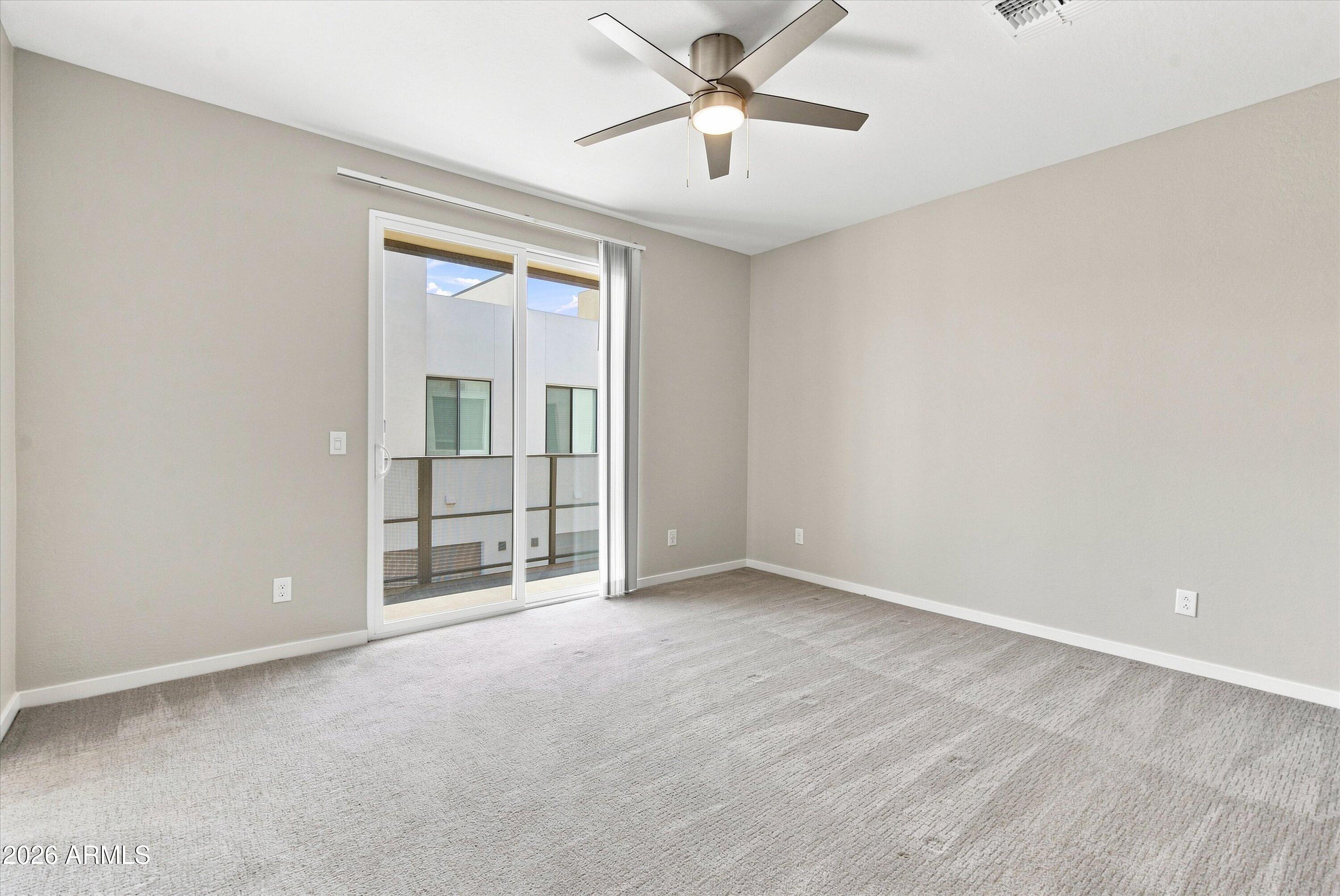 901 S Smith Road 1060