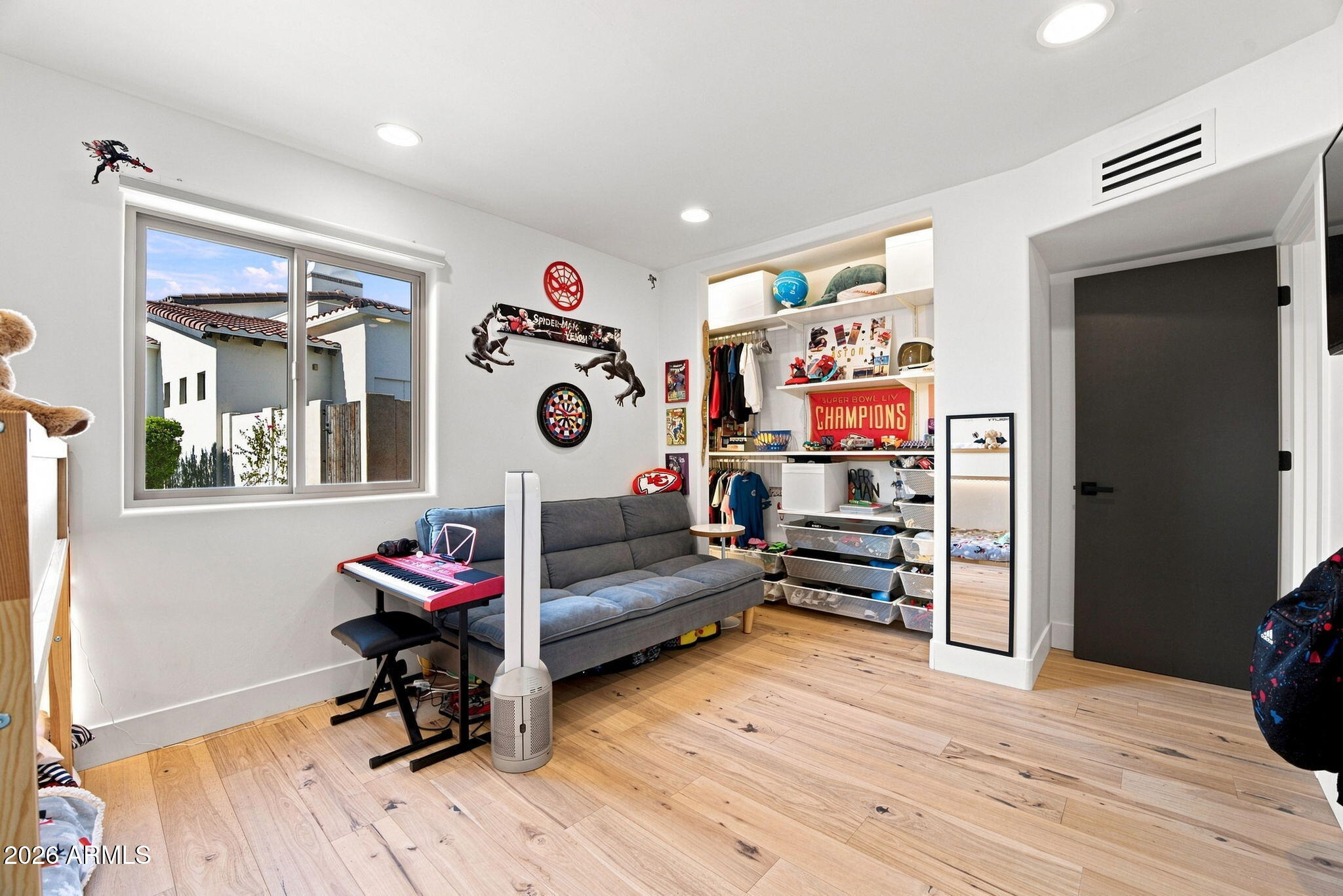 9827 N 65TH Place