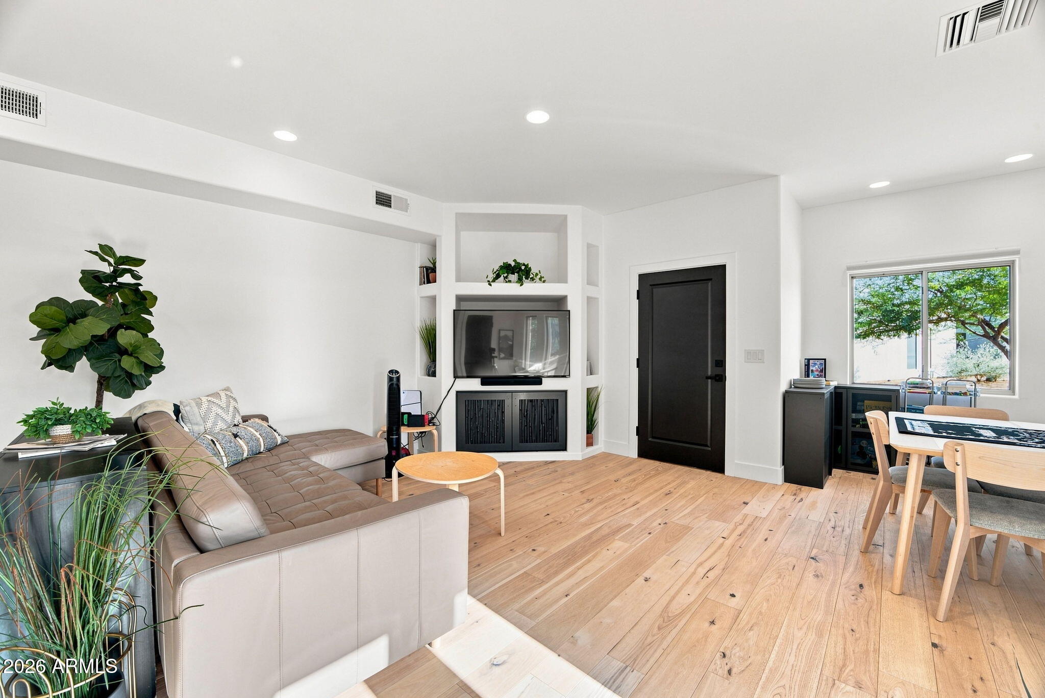 9827 N 65TH Place