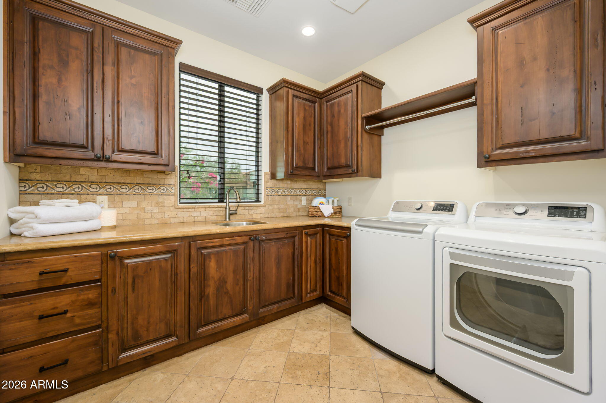13712 E GARY Road