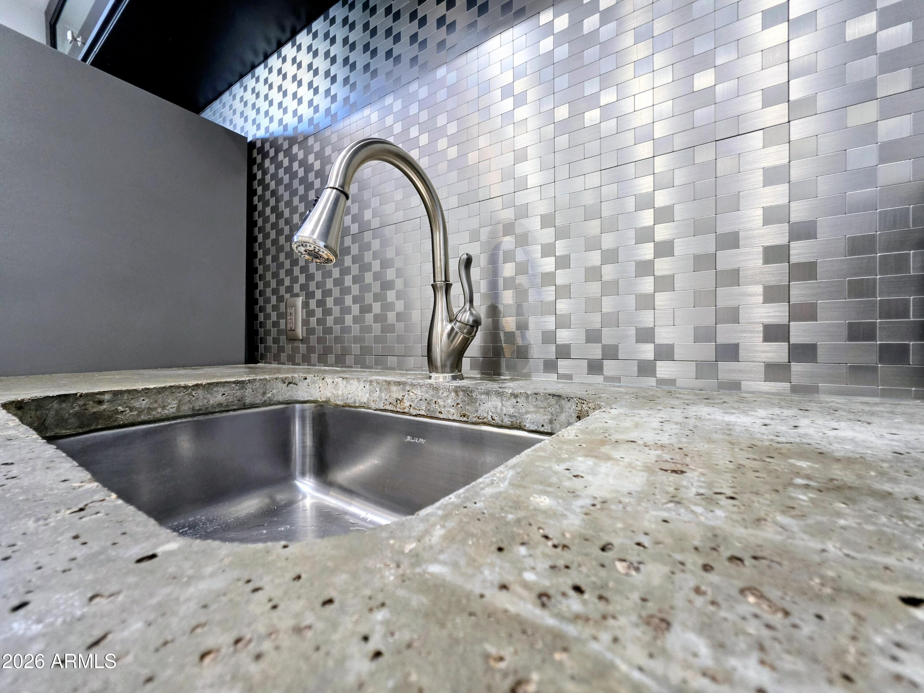 6125 E Indian School Road Apt 171