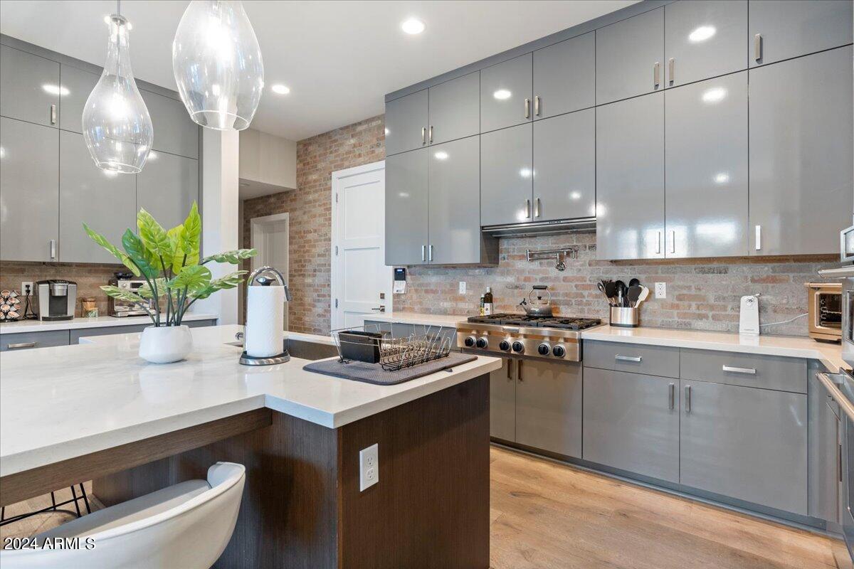 8340 E McDonald Drive Unit 1006