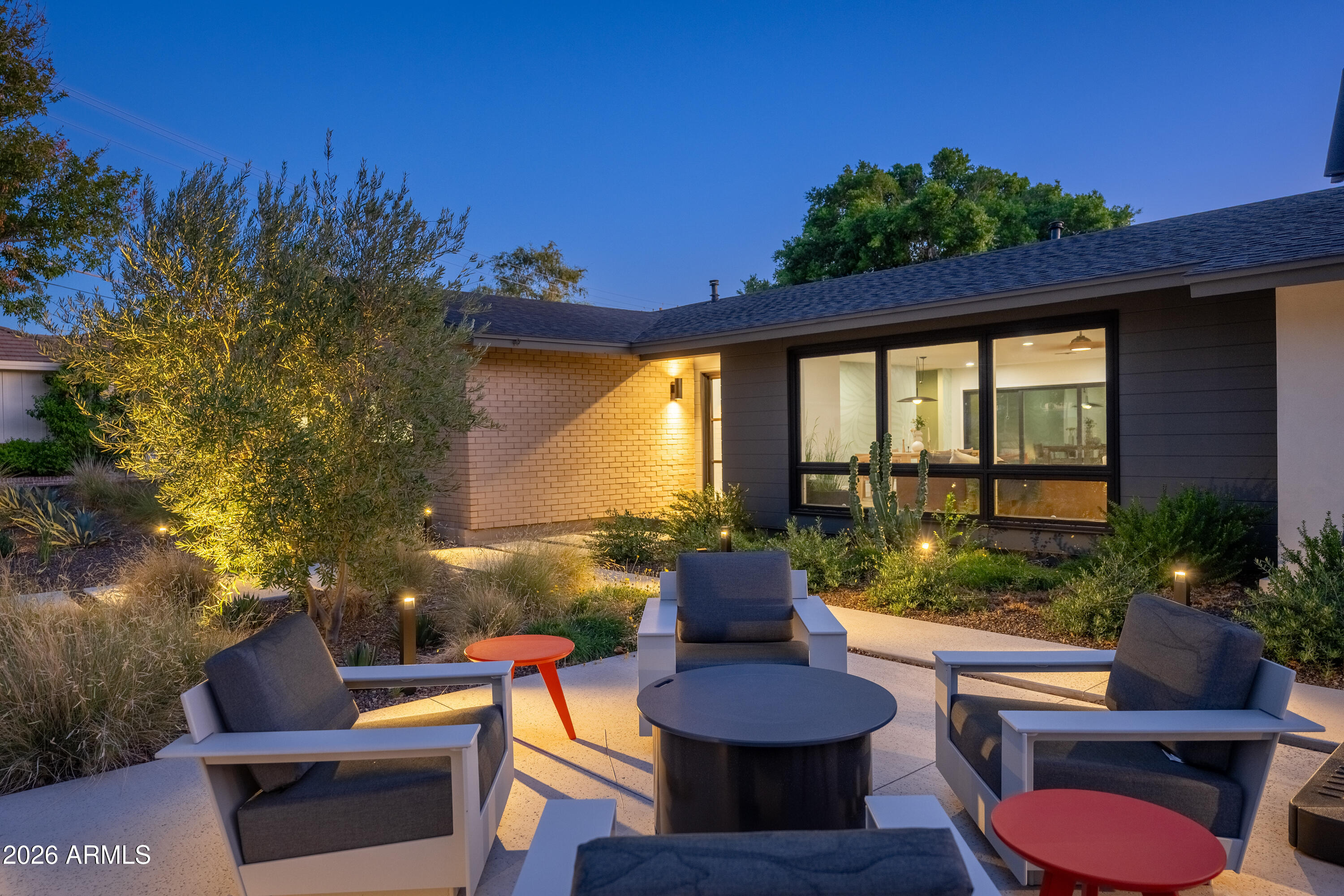 4643 E CALLE DEL MEDIO
