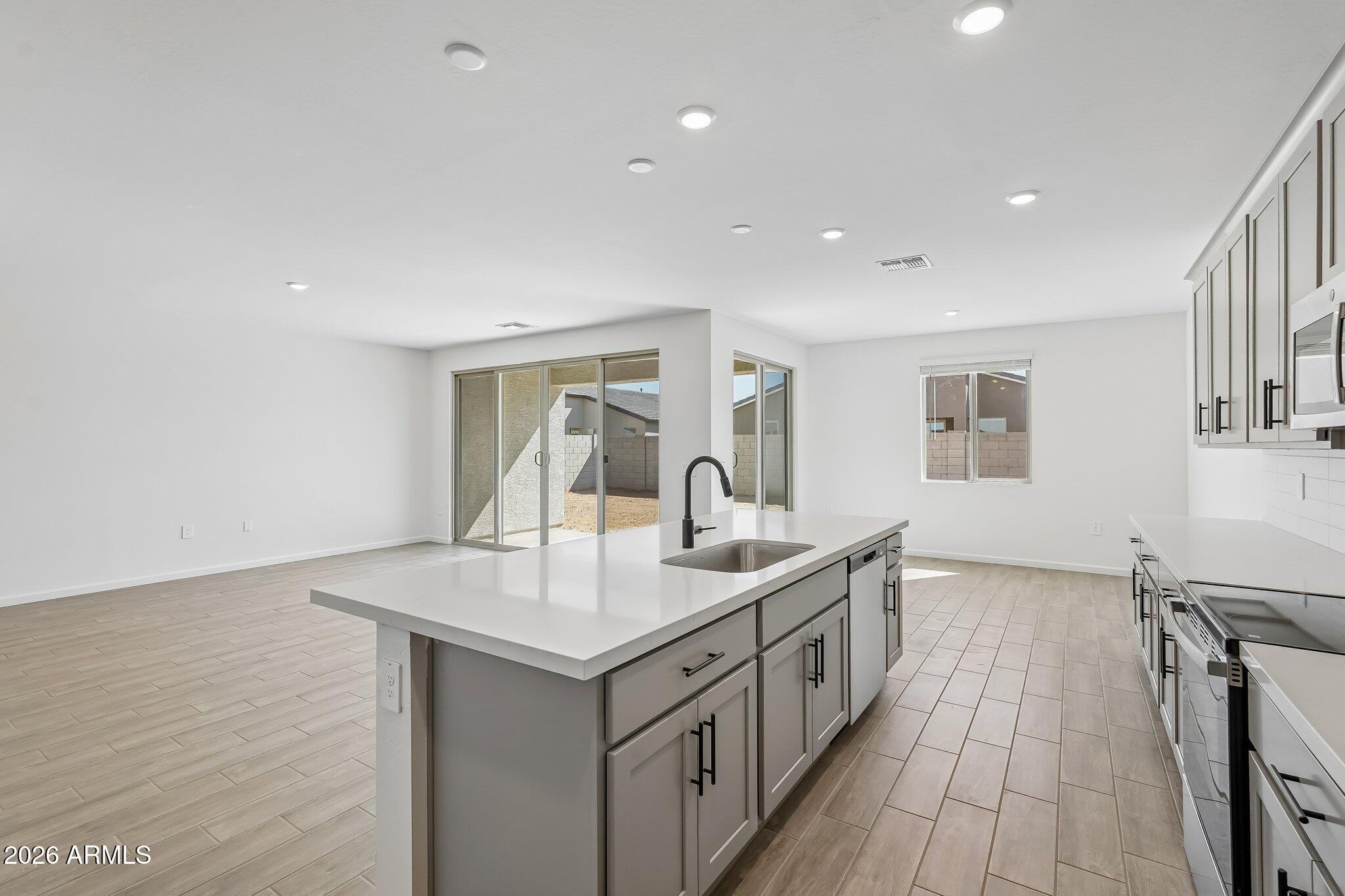 46985 W BRINDER Lane