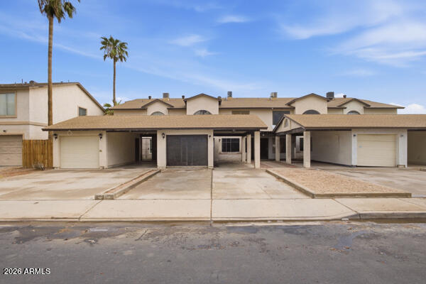 304 E LAWRENCE Boulevard B